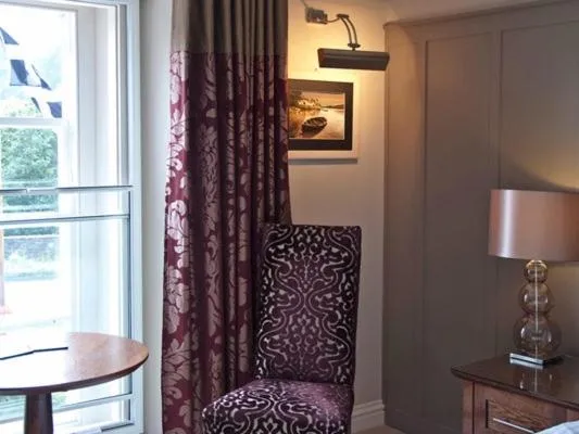 Bedroom in The Norway Inn