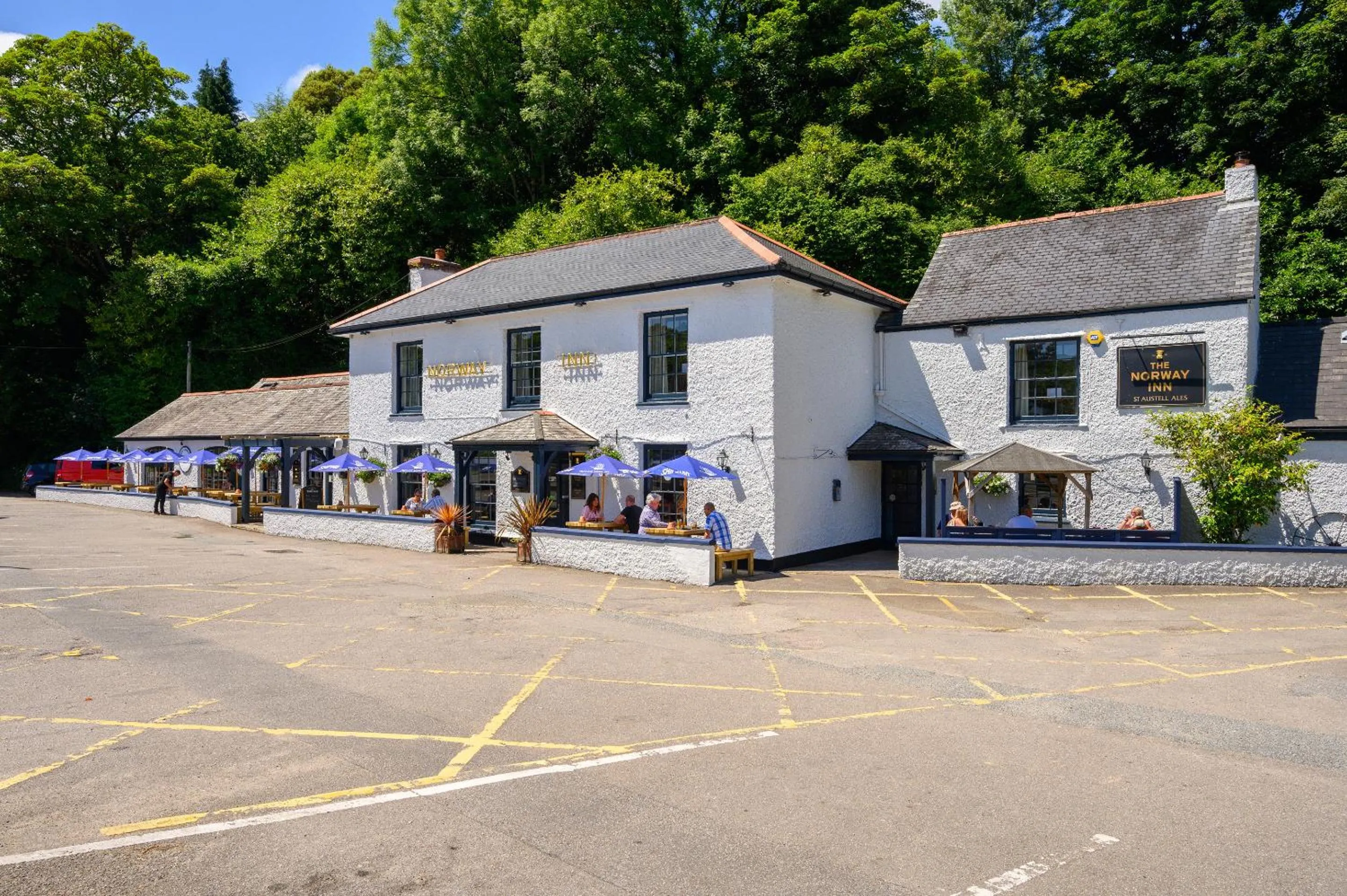 Property building in The Norway Inn