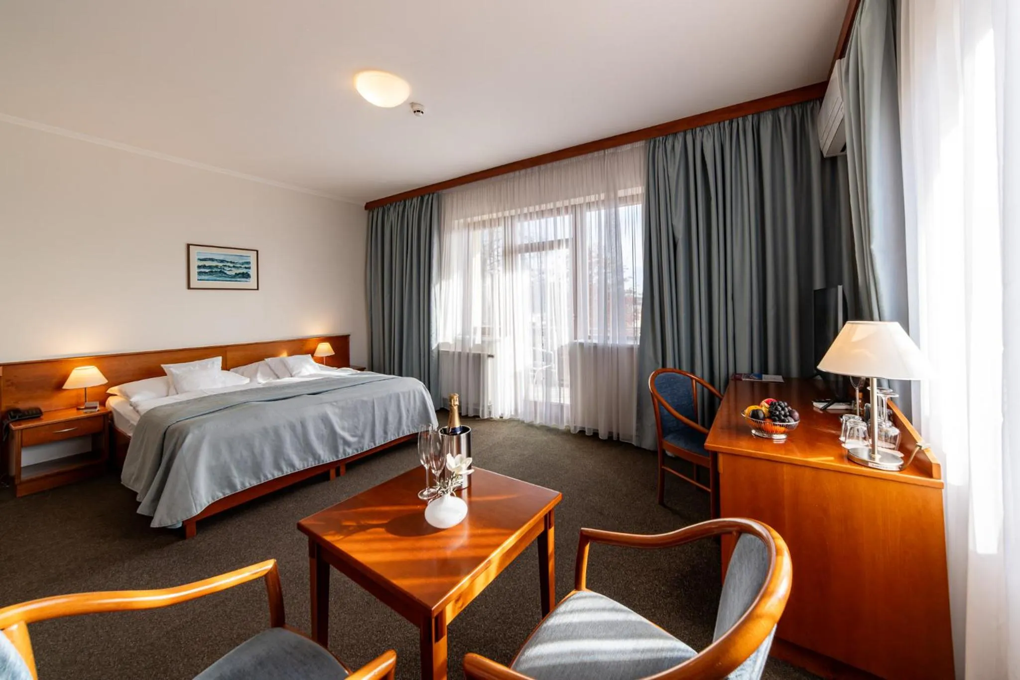 Bed in April hotel Panorama