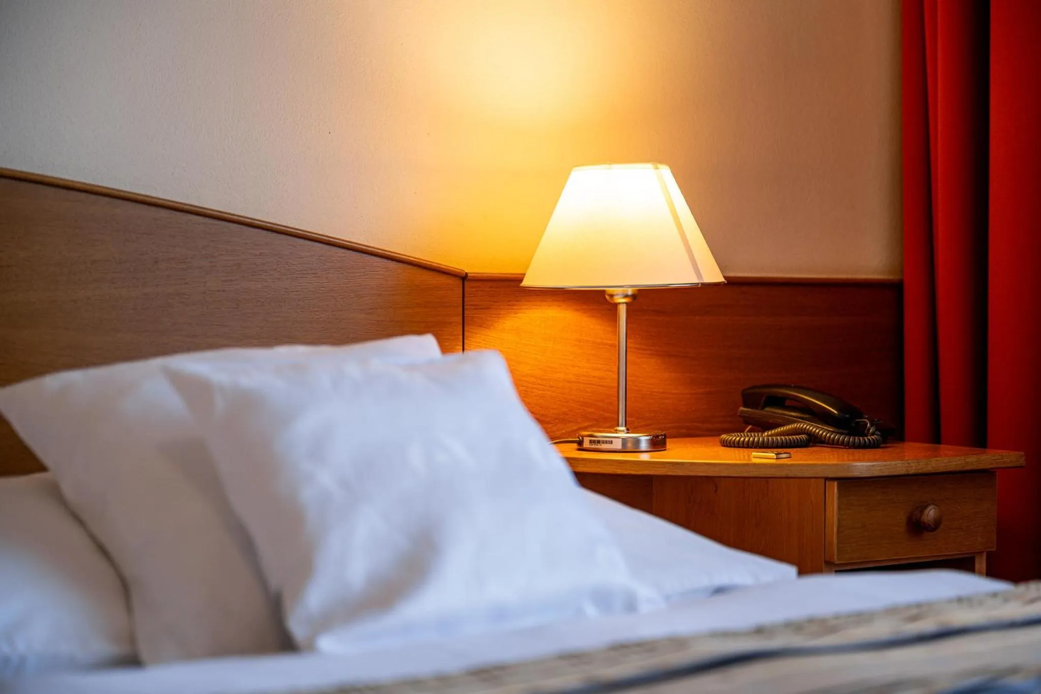 Bed in April hotel Panorama