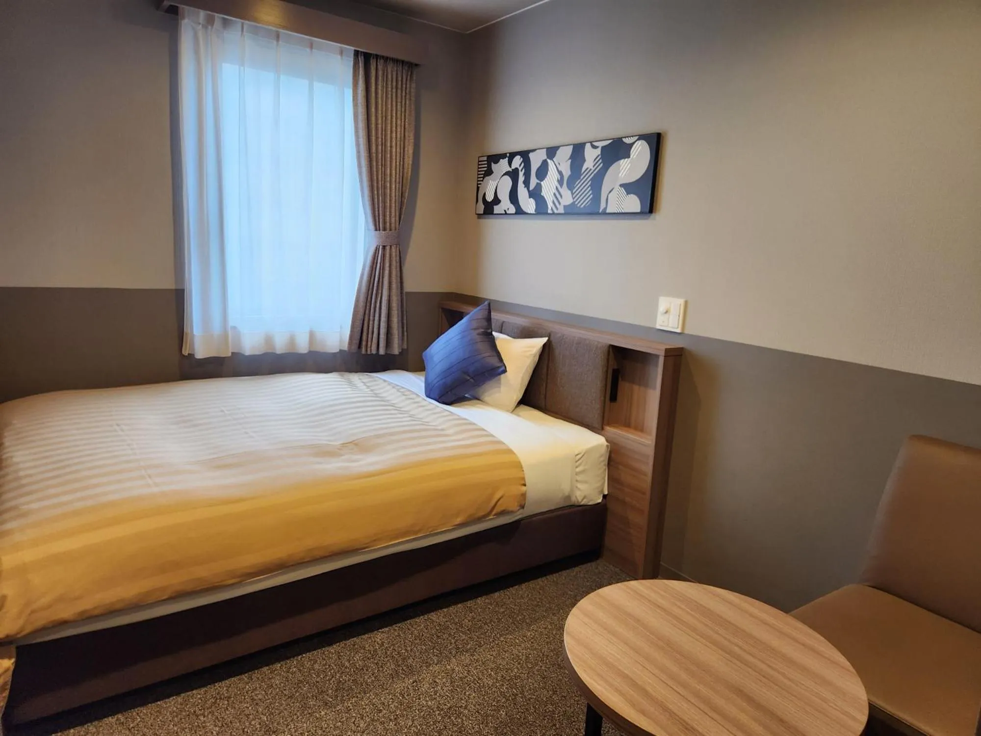 Photo of the whole room, Bed in Sun Royal Kawasaki