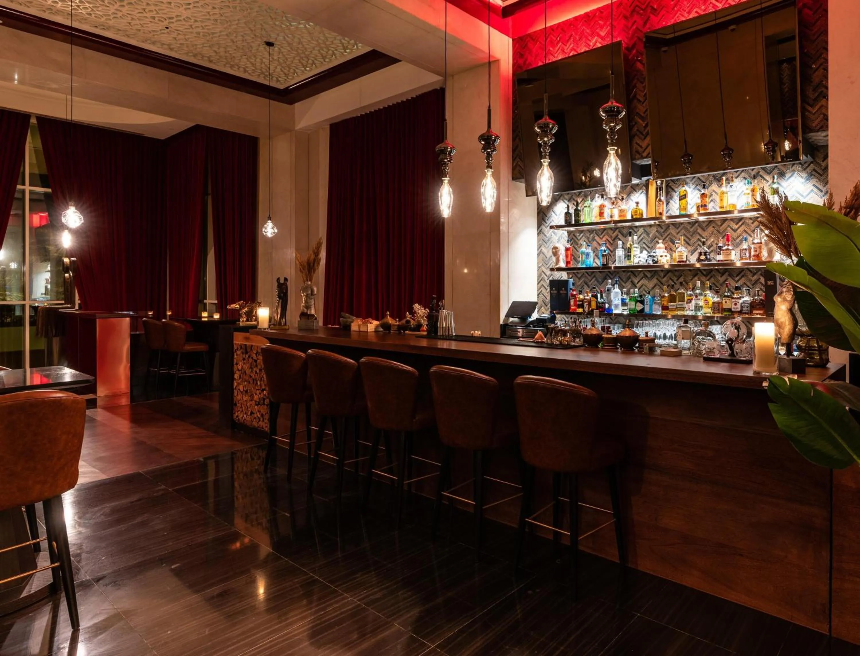 Restaurant/places to eat in Park Hyatt Abu Dhabi Hotel and Villas