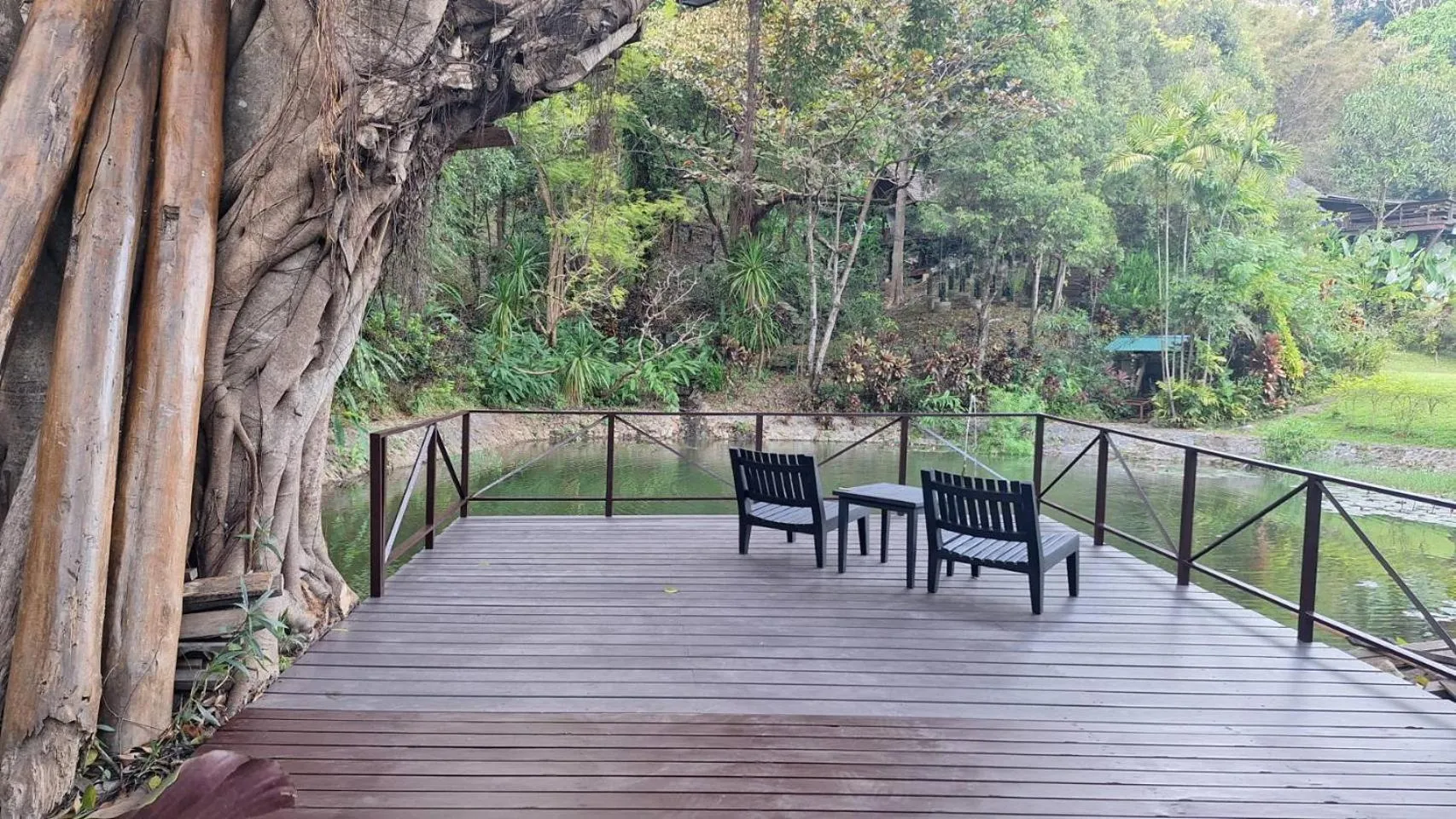 Vanilla hill (hill lodge)