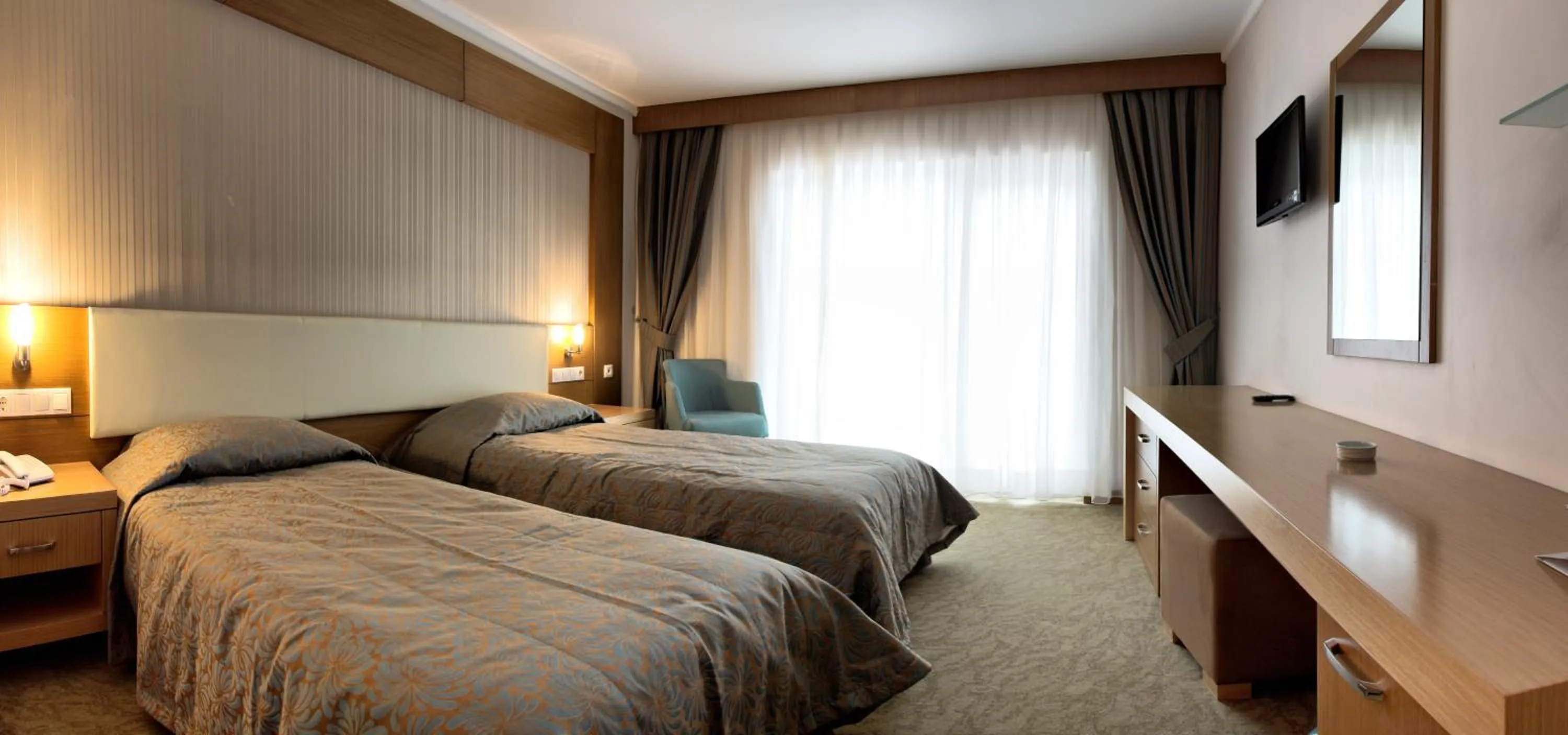 Bed in Buyuk Anadolu Eregli Hotel