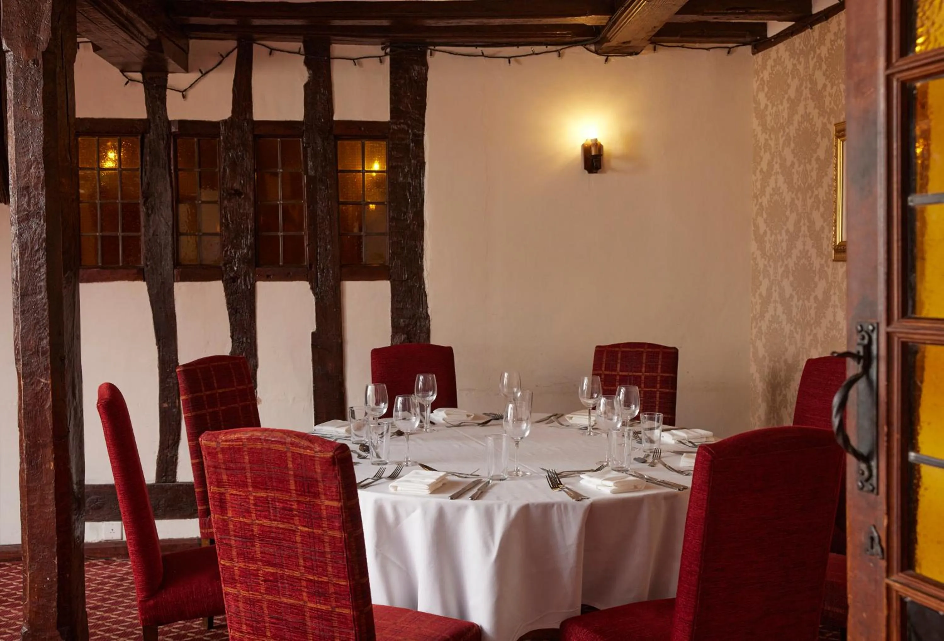 Restaurant/places to eat in Bull Hotel by Greene King Inns