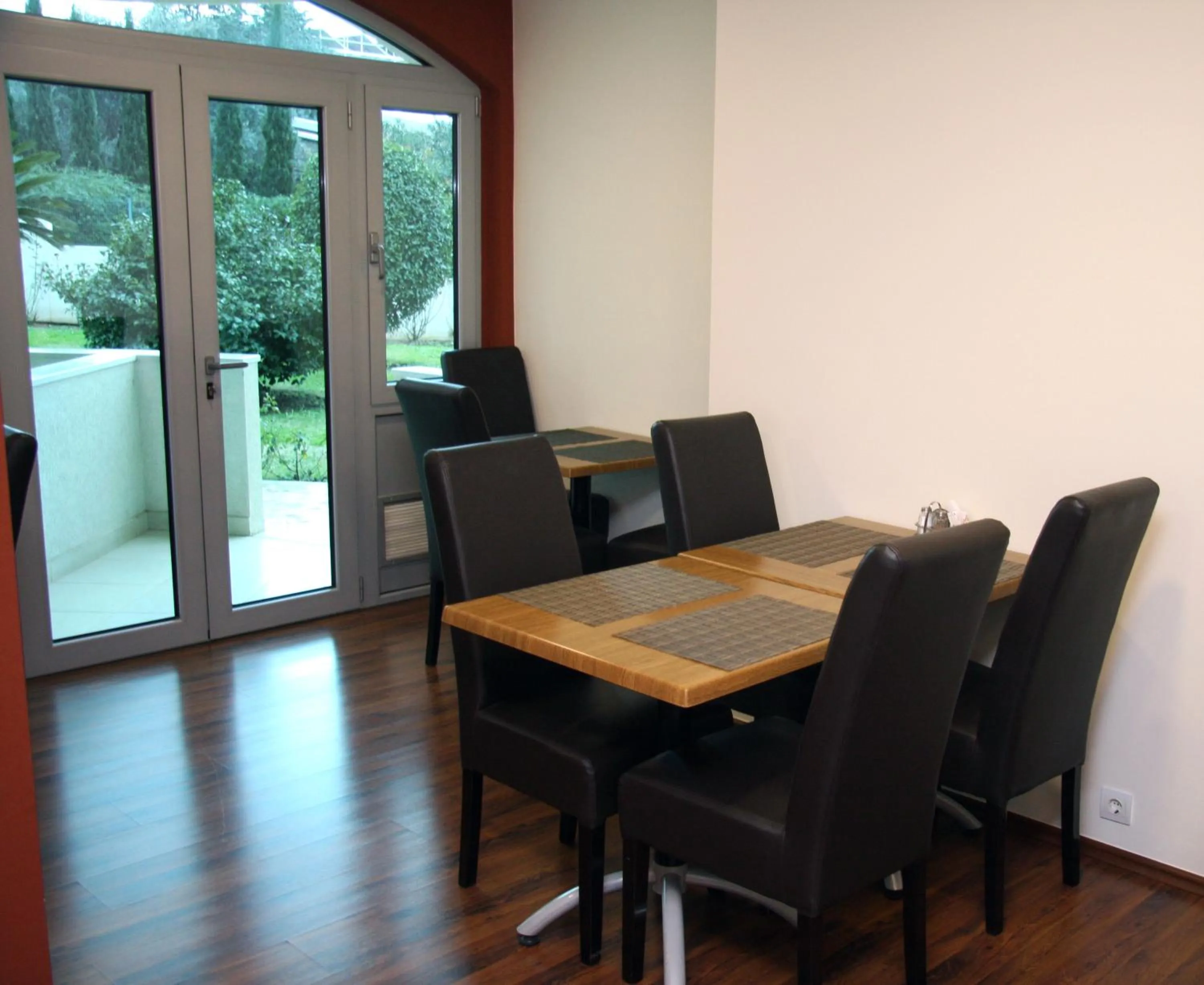 Area and facilities in Vila V Lux Apartments