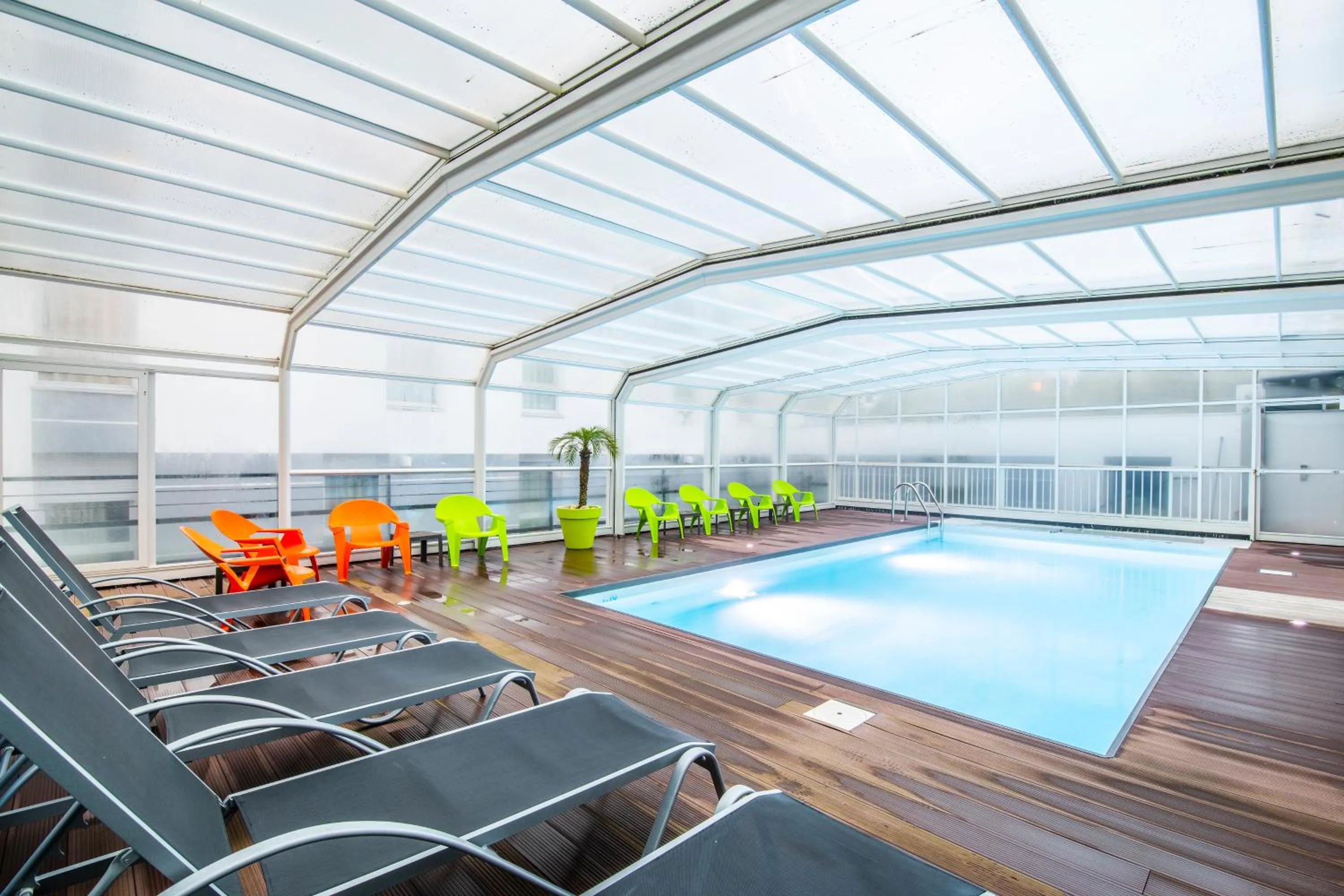 Swimming pool in Lagrange Apart'Hotel l’Escale Marine