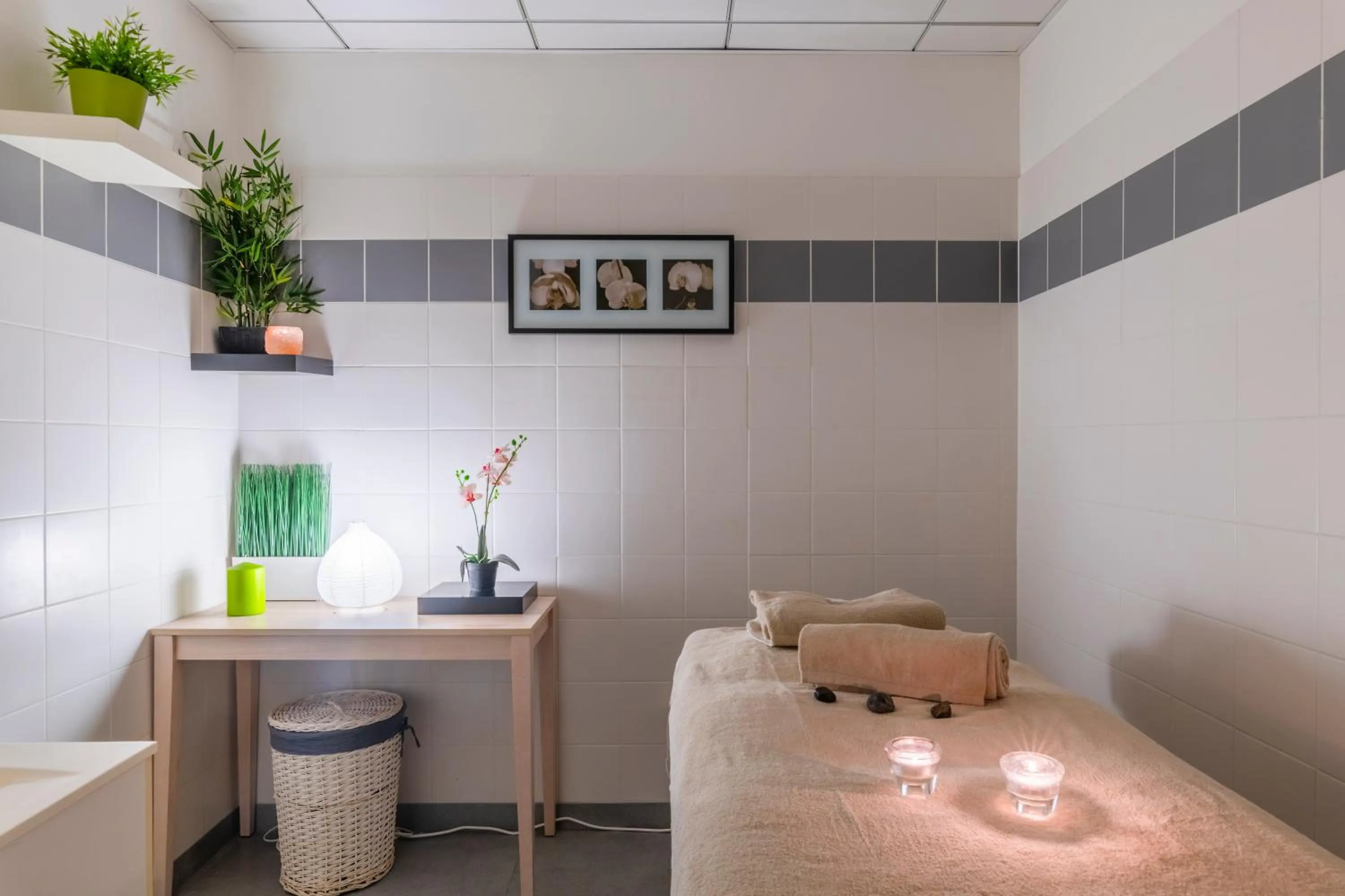 Massage in Lagrange Apart'Hotel l’Escale Marine