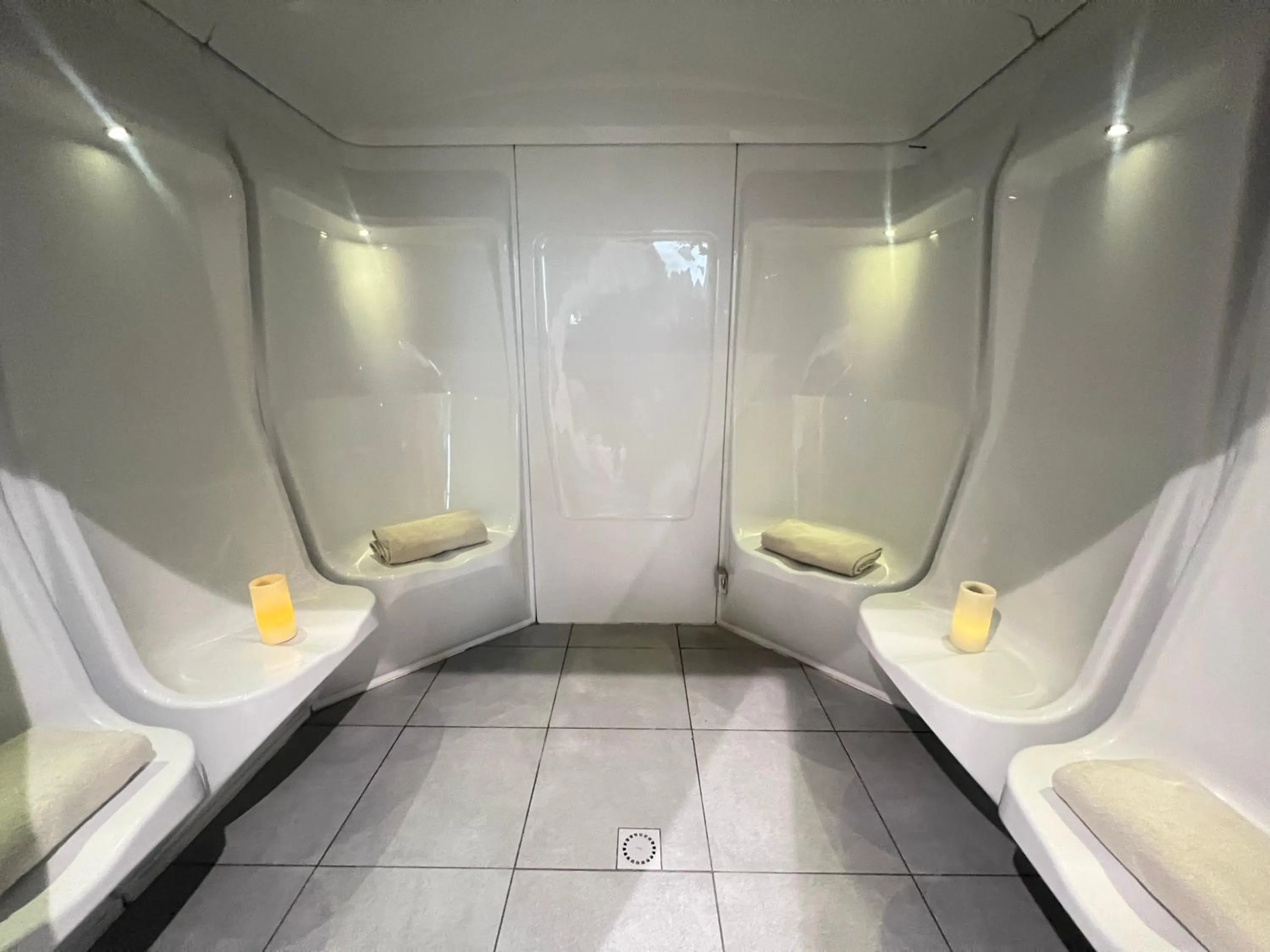 Steam room in Lagrange Apart'Hotel l’Escale Marine