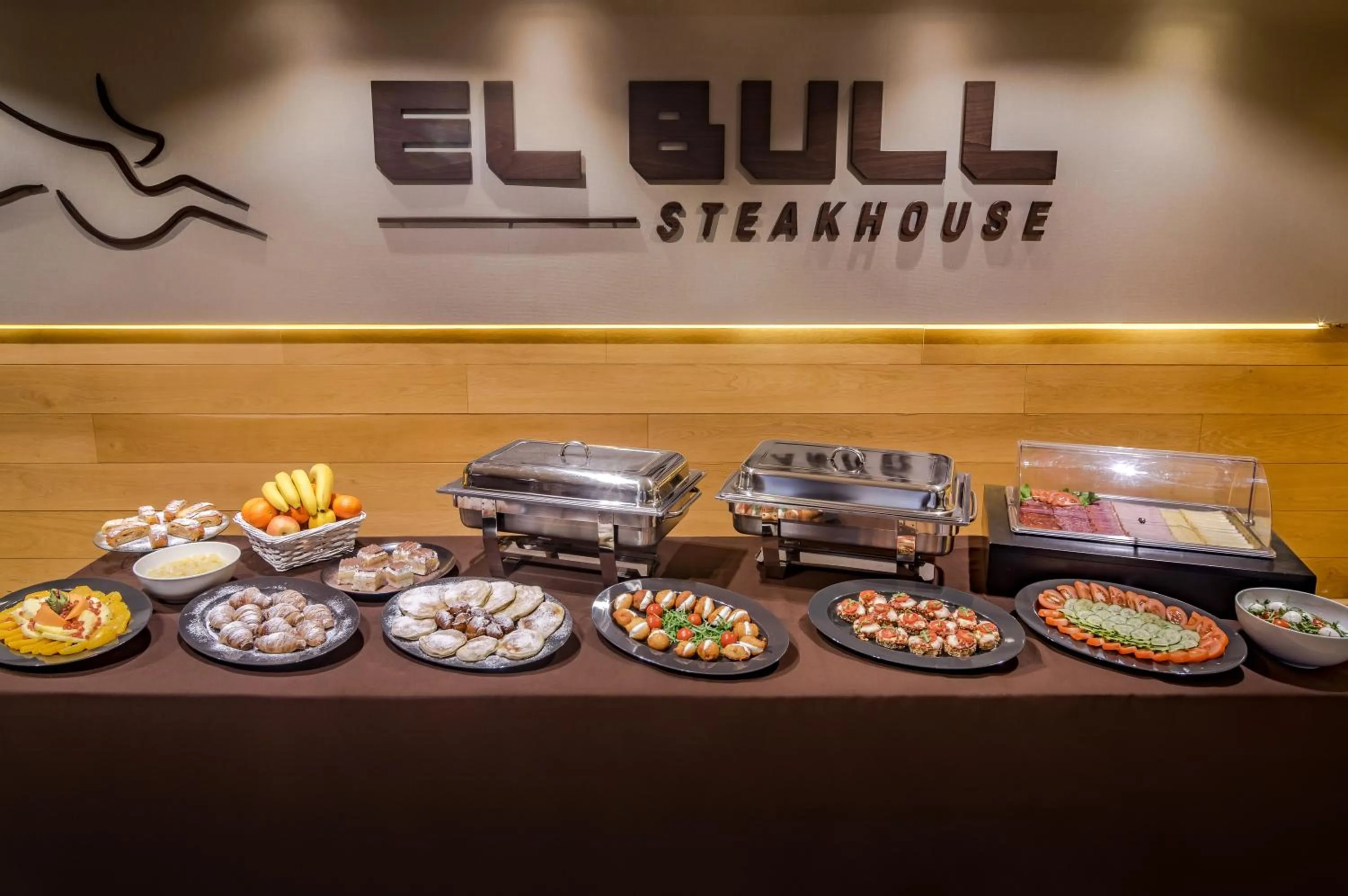 Breakfast in Hotel Residence