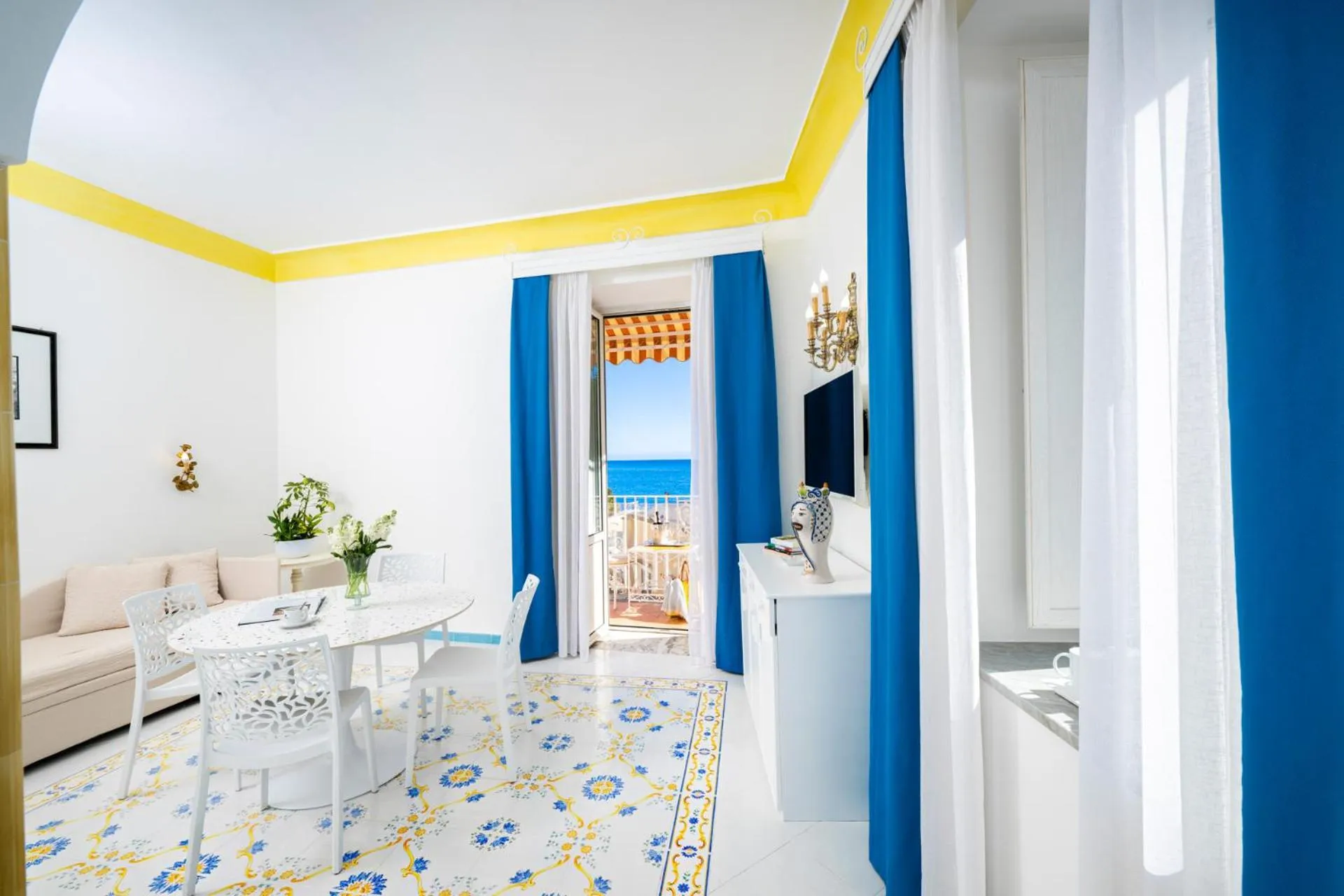 Photo of the whole room in Villa Flavio Gioia