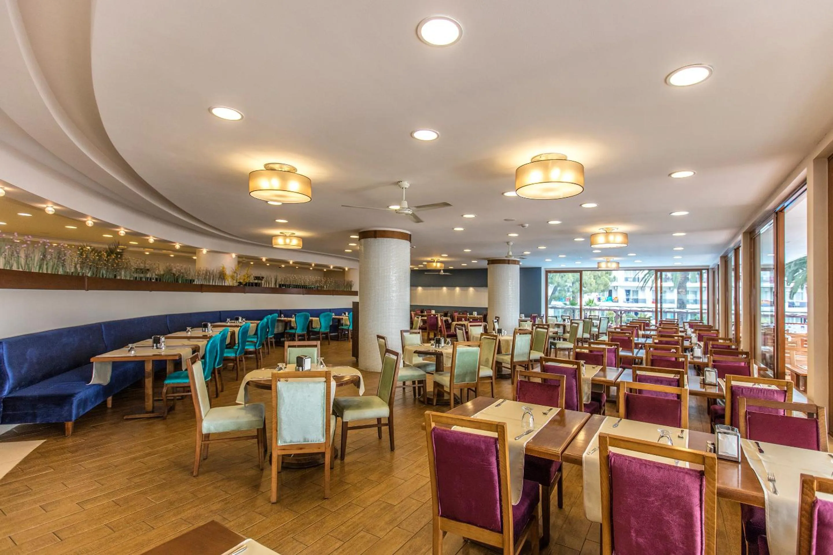 Restaurant/places to eat in Atlantique Holiday Club