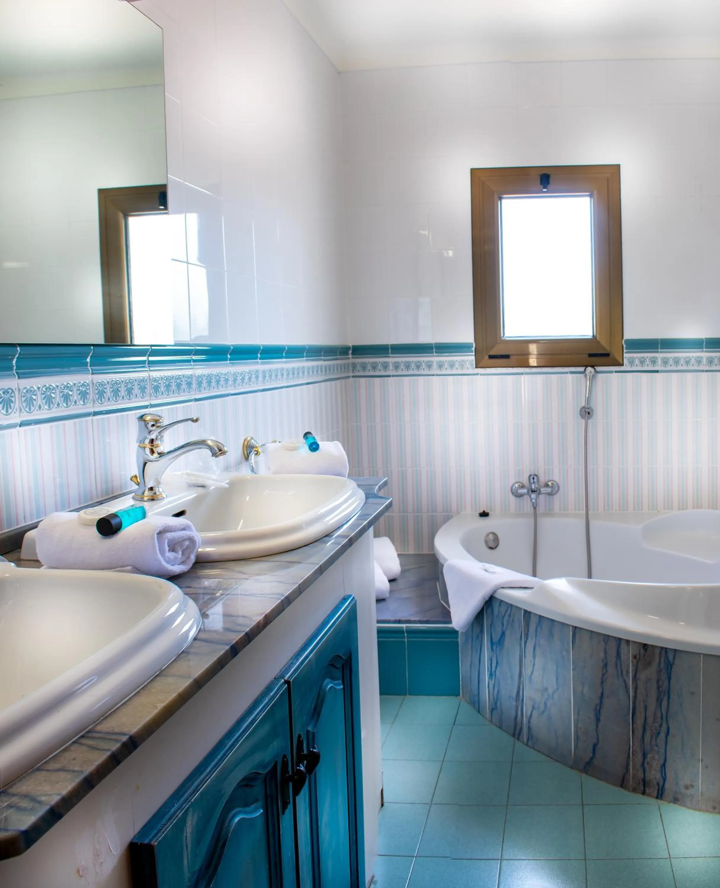 Shower in Hotel La Romarine