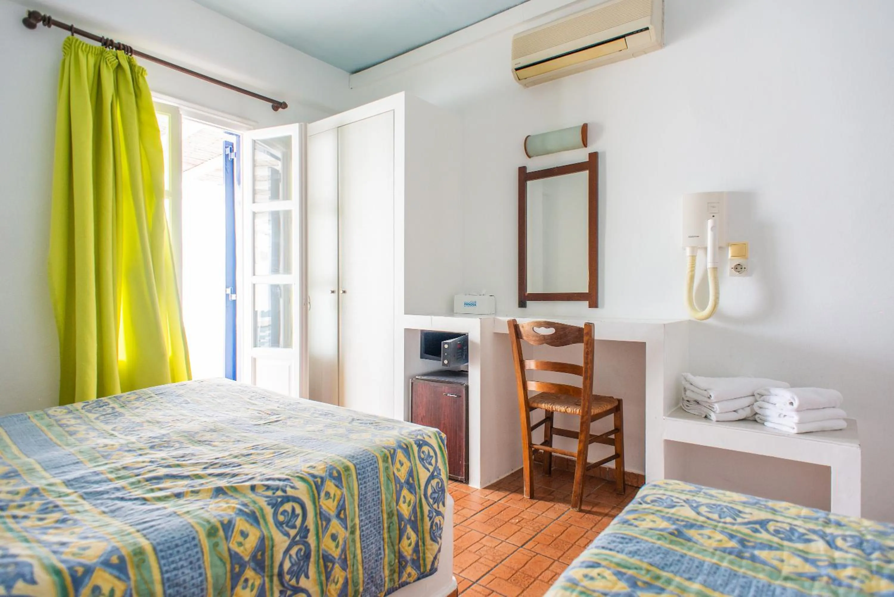 Photo of the whole room, Bed in Paradise Beach Resort