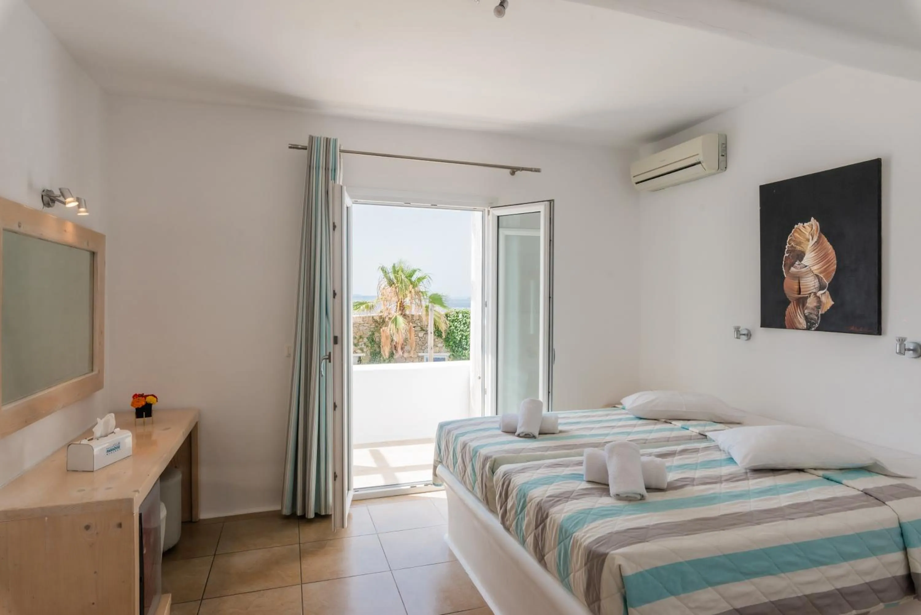 Photo of the whole room, Bed in Paradise Beach Resort