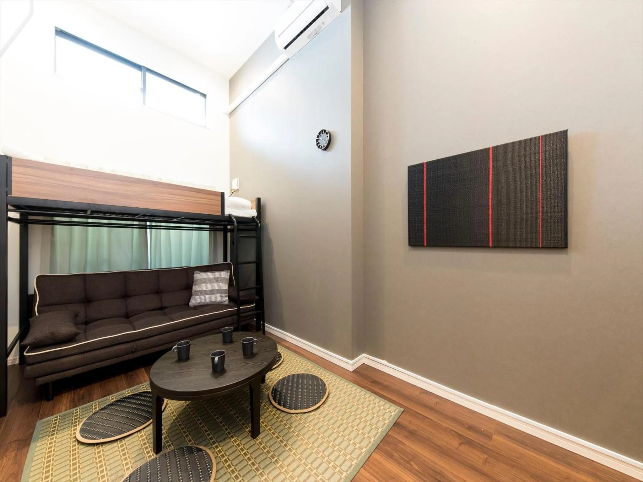 Living room, Bed in TRIP POD TAKASAGO A