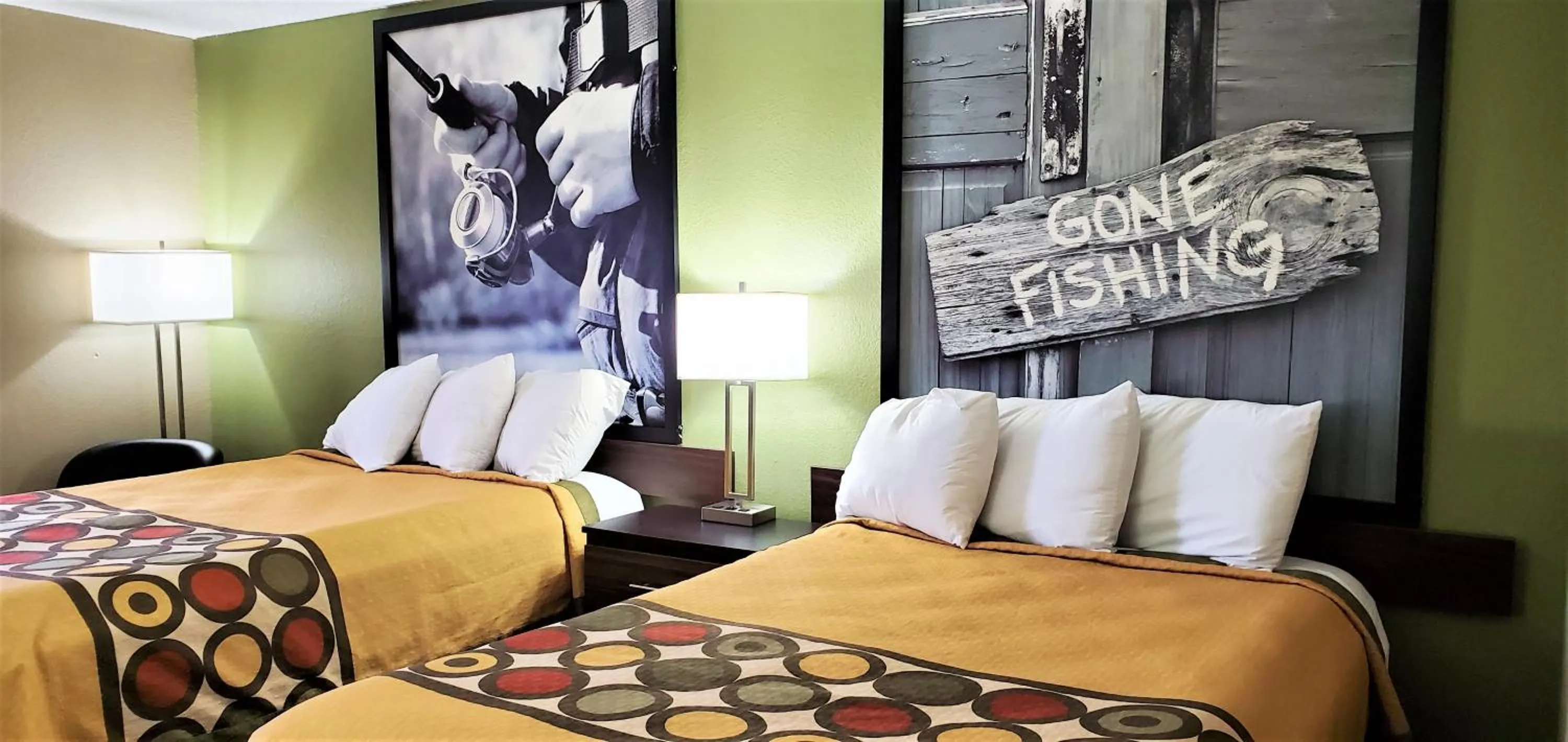 Photo of the whole room, Bed in Economy 7 Inn Chesapeake - Portsmouth