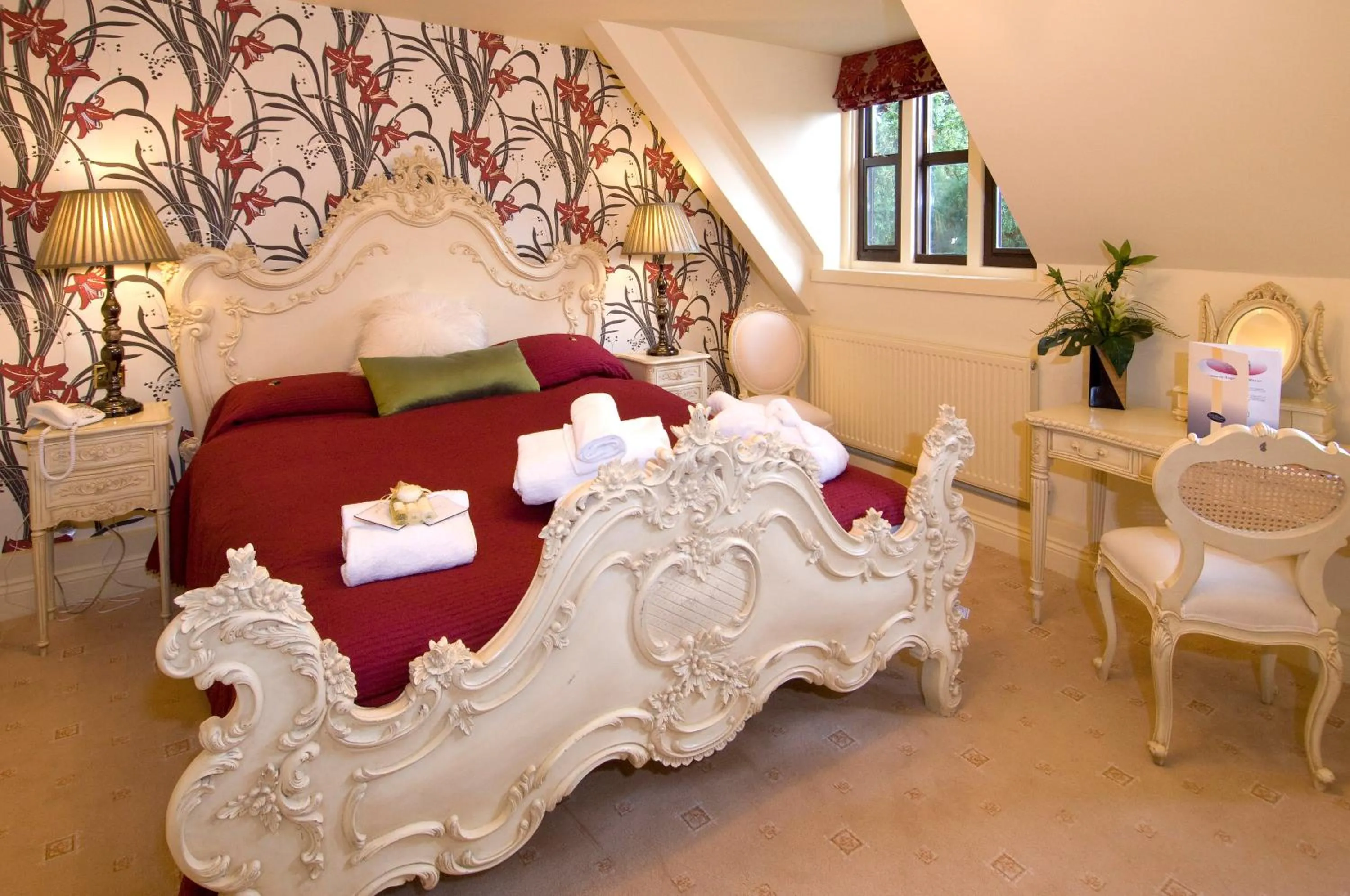 Photo of the whole room, Bed in Angmering Manor Hotel