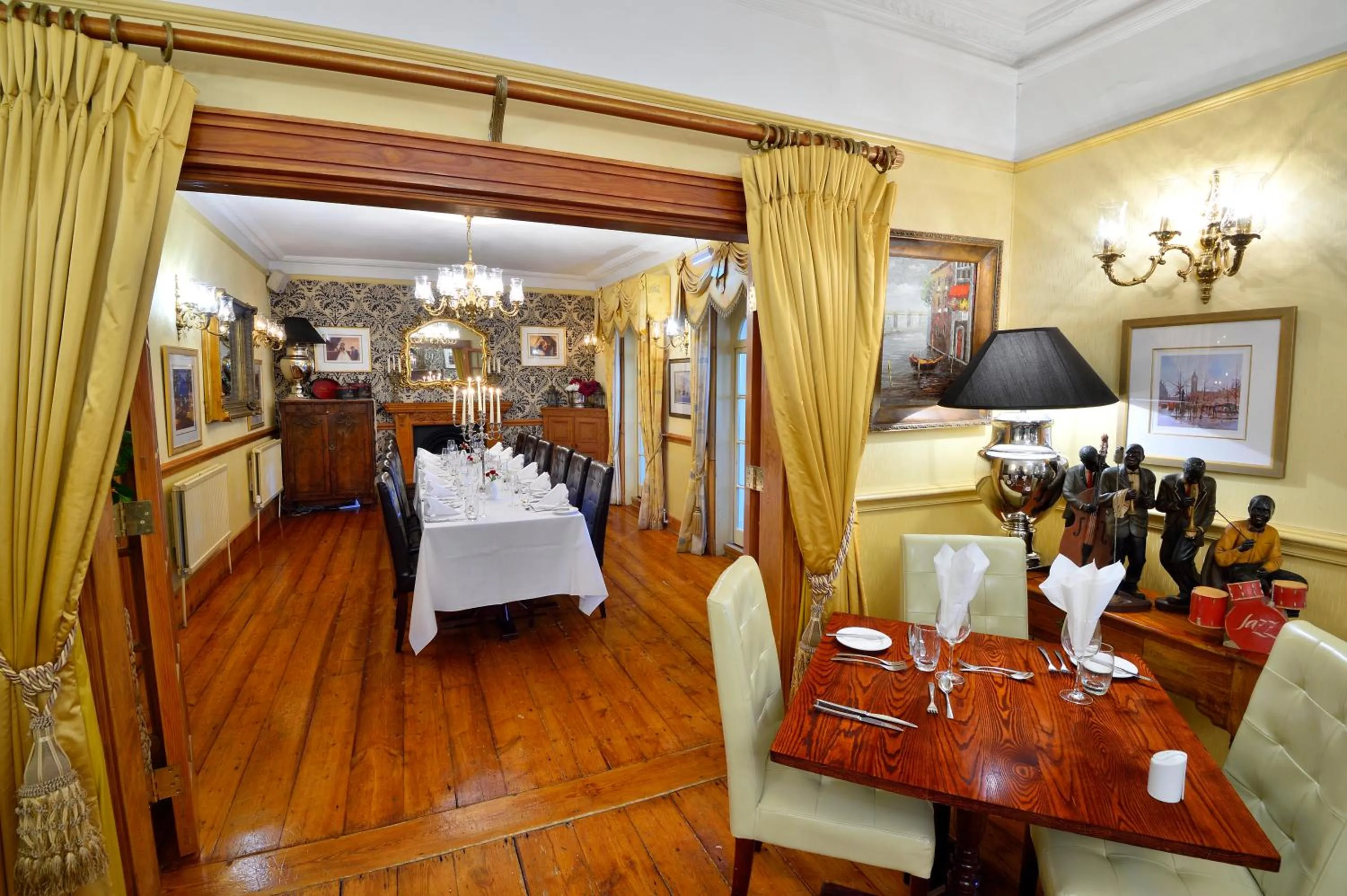 Restaurant/places to eat in Angmering Manor Hotel