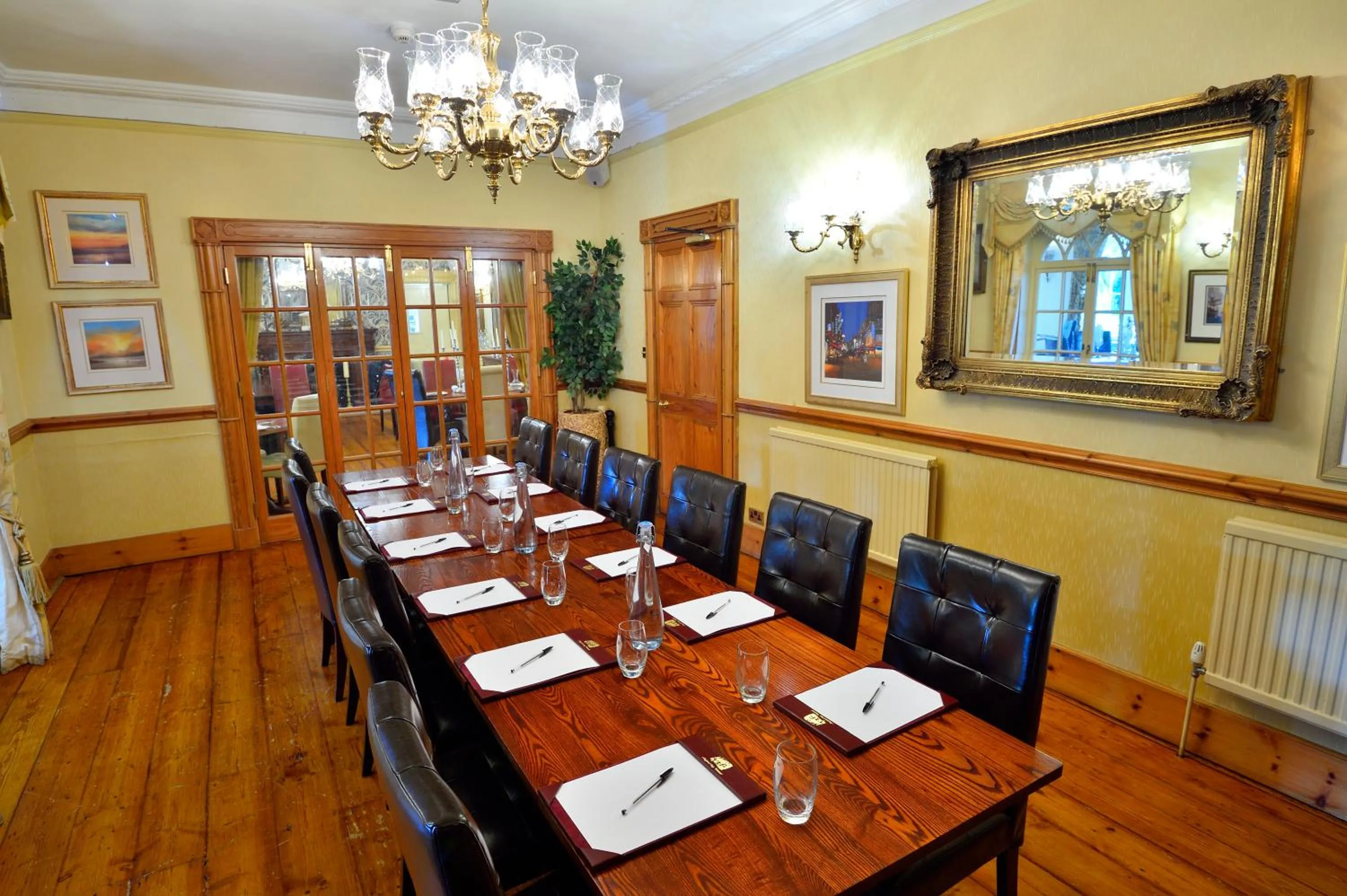 Restaurant/places to eat in Angmering Manor Hotel