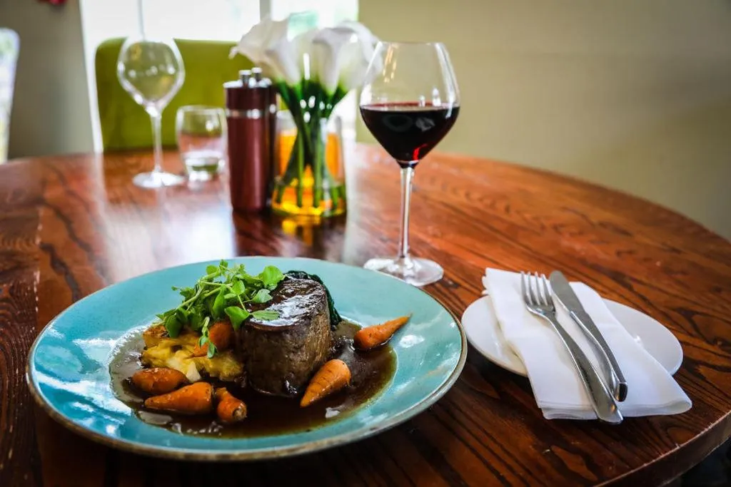 Food and drinks in Angmering Manor Hotel