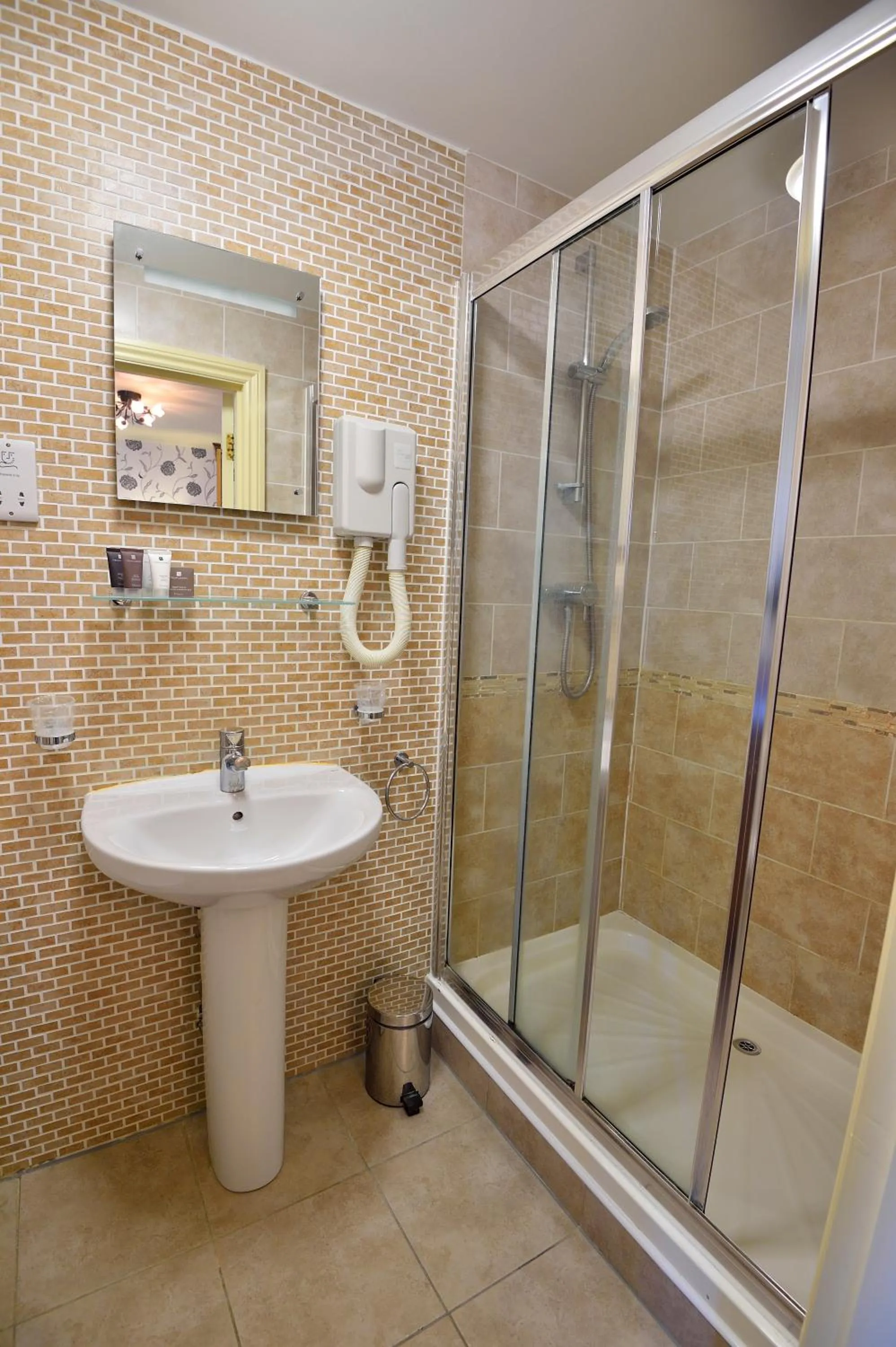 Bathroom in Angmering Manor Hotel