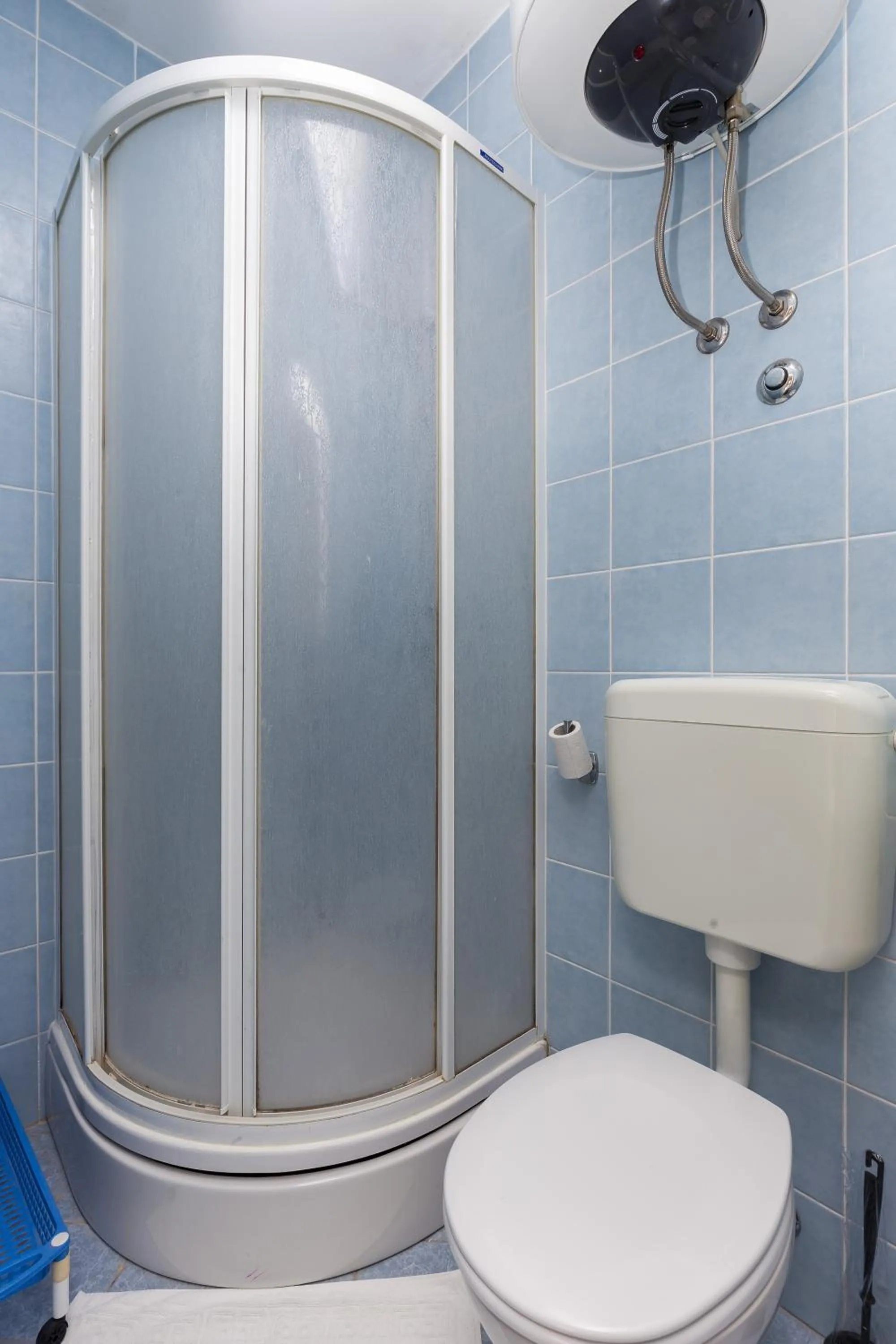 Shower in Beautiful Nest Rooms