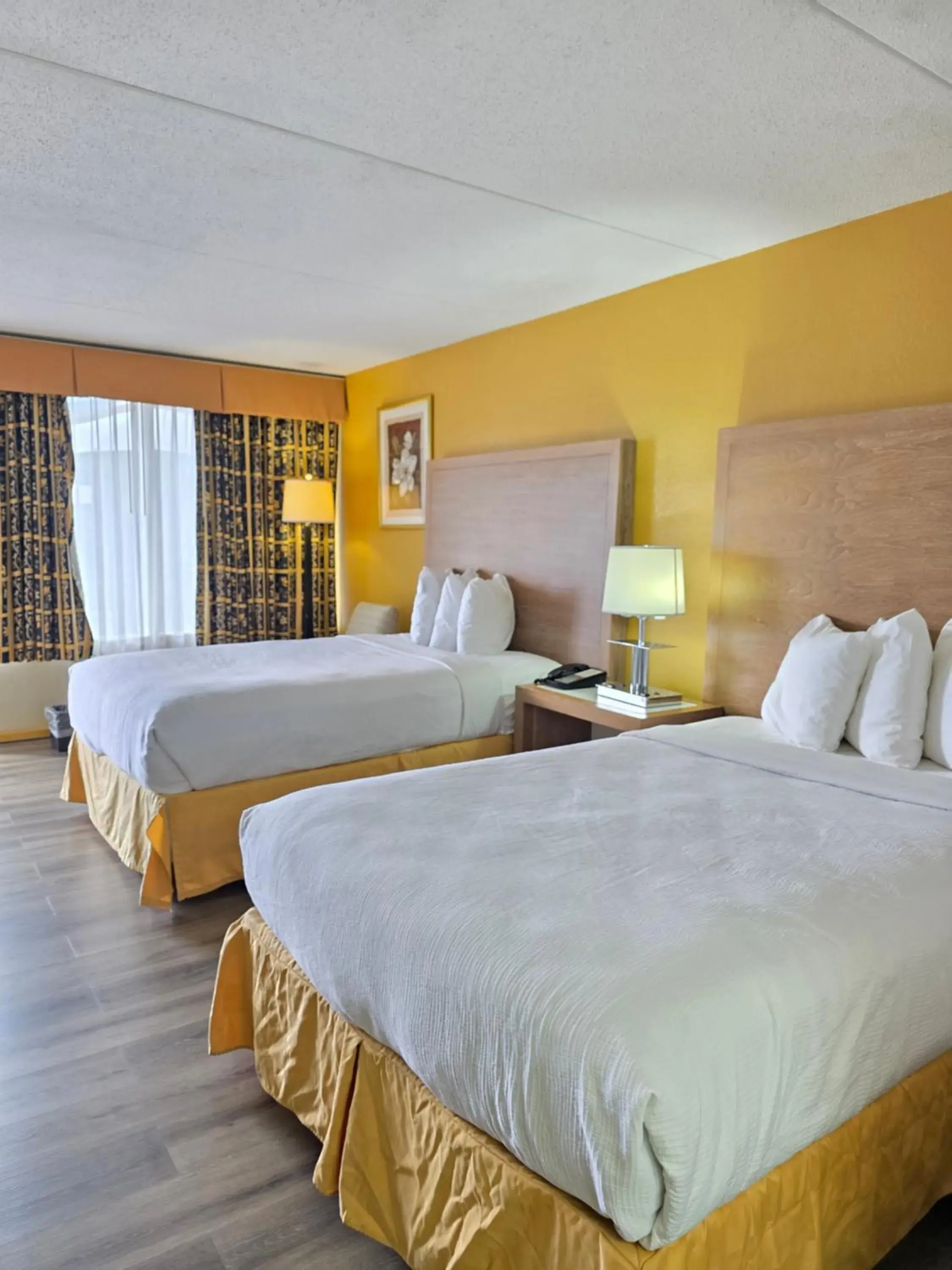 Double Room with Two Double Beds in Chattanooga Heritage Inn Double Room with Two Double Beds in Chattanooga Heritage Inn