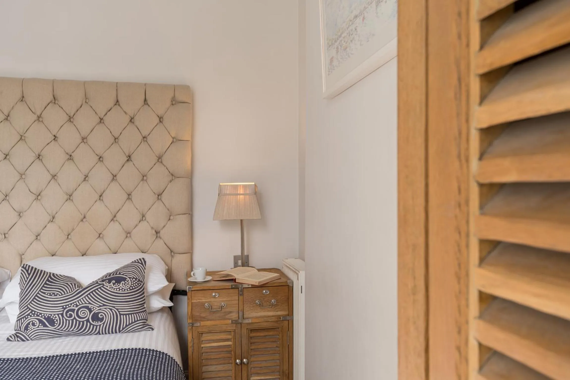 Bedroom, Bed in The Old Quay House Hotel