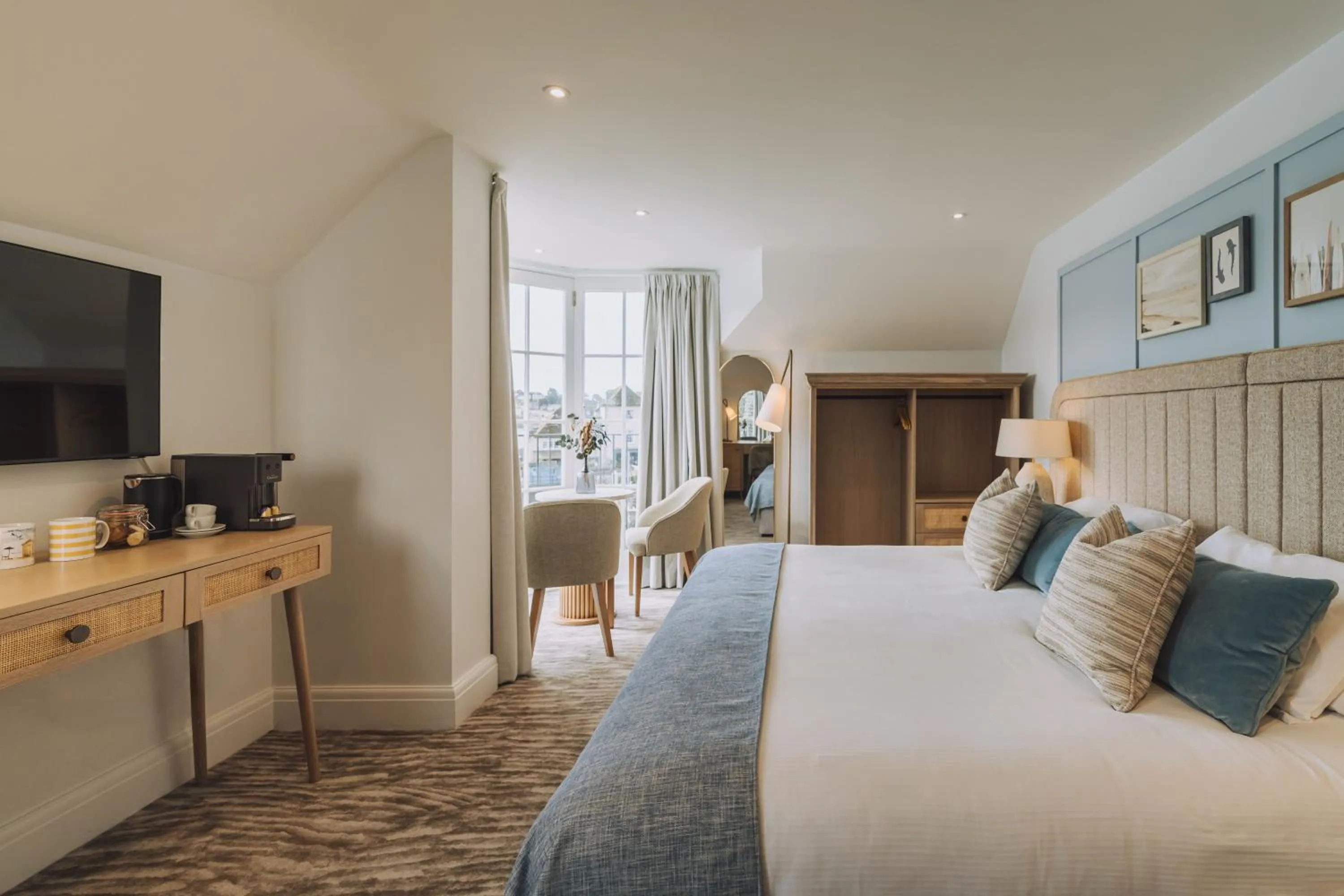 Bed in The Old Quay House Hotel