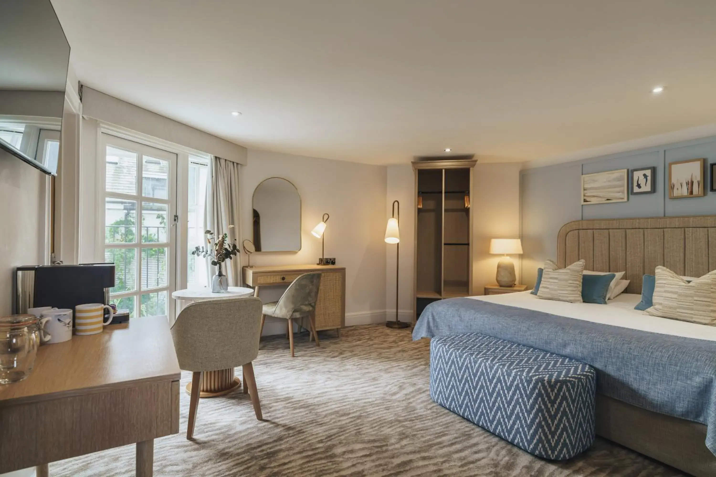 Deluxe Room - River View in The Old Quay House Hotel Deluxe Room - River View in The Old Quay House Hotel