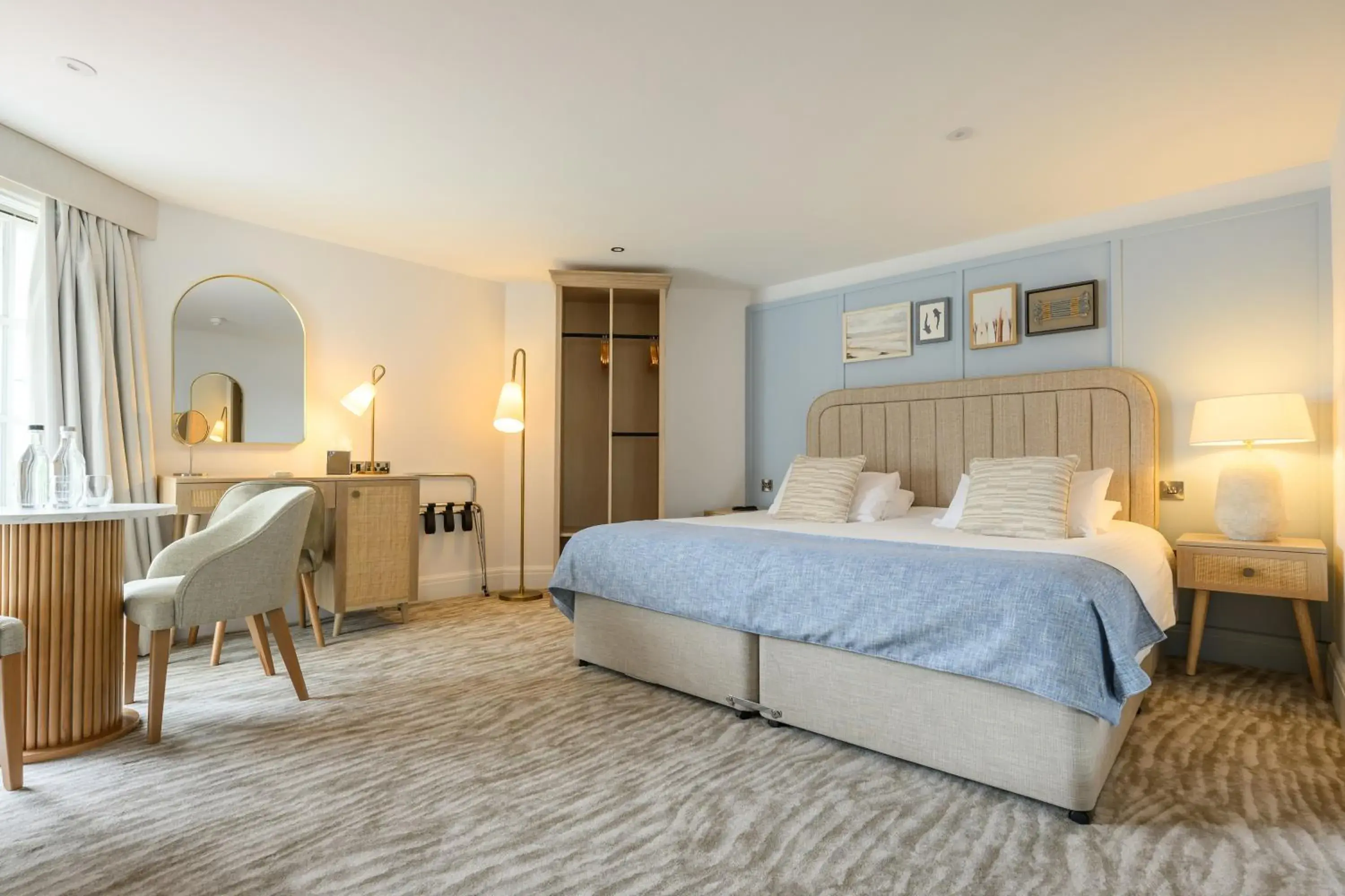 Deluxe Room - River View in The Old Quay House Hotel Deluxe Room - River View in The Old Quay House Hotel