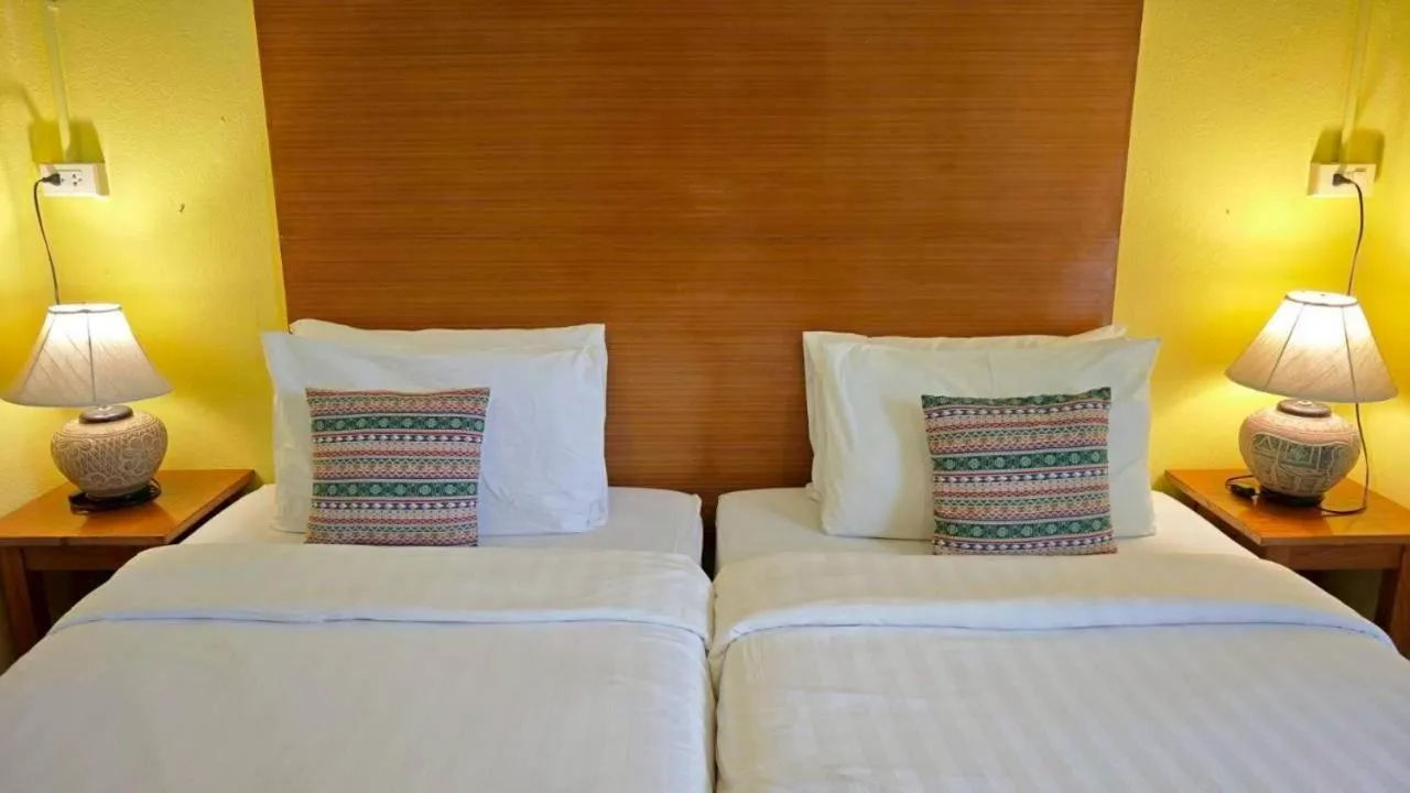 Bed in Dong Talay Lipe Beach Resort