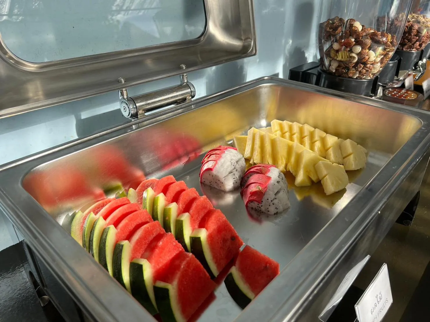 Buffet breakfast in Dong Talay Lipe Beach Resort