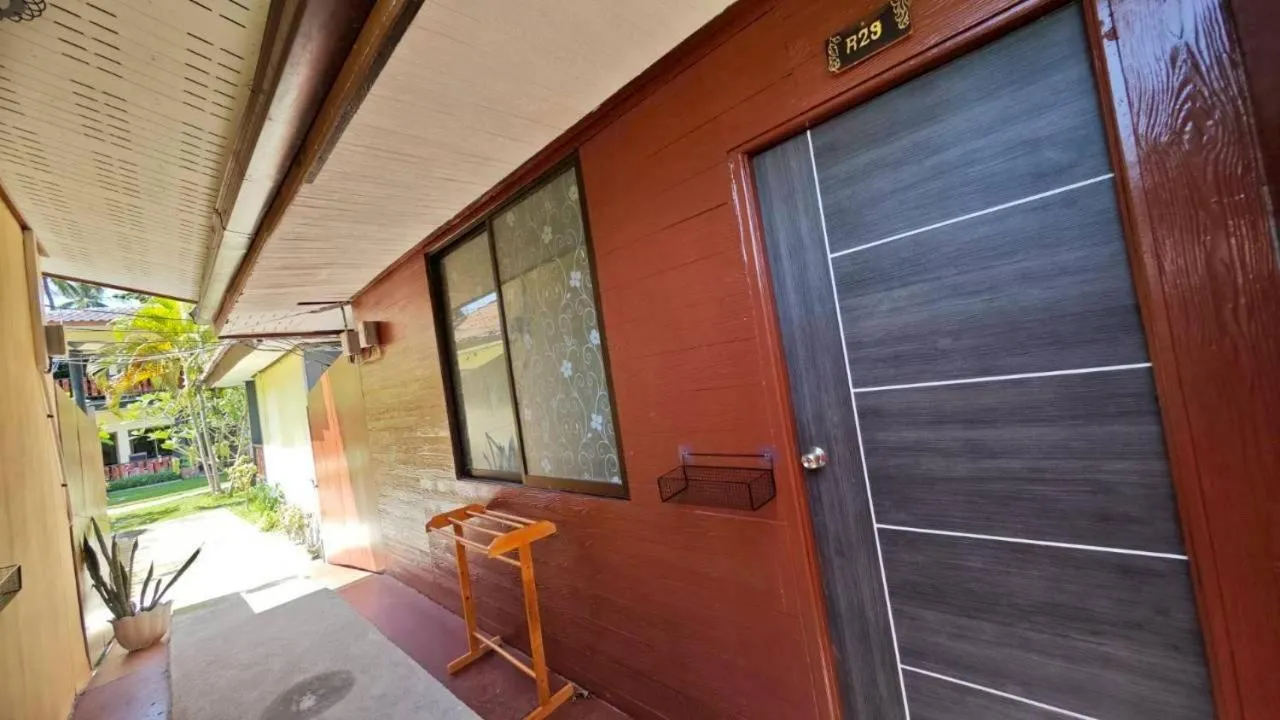 Dong Talay Lipe Beach Resort