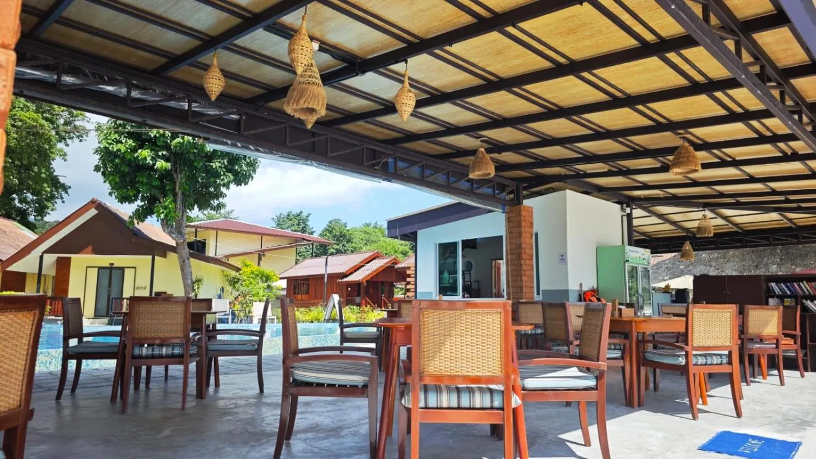 Dong Talay Lipe Beach Resort