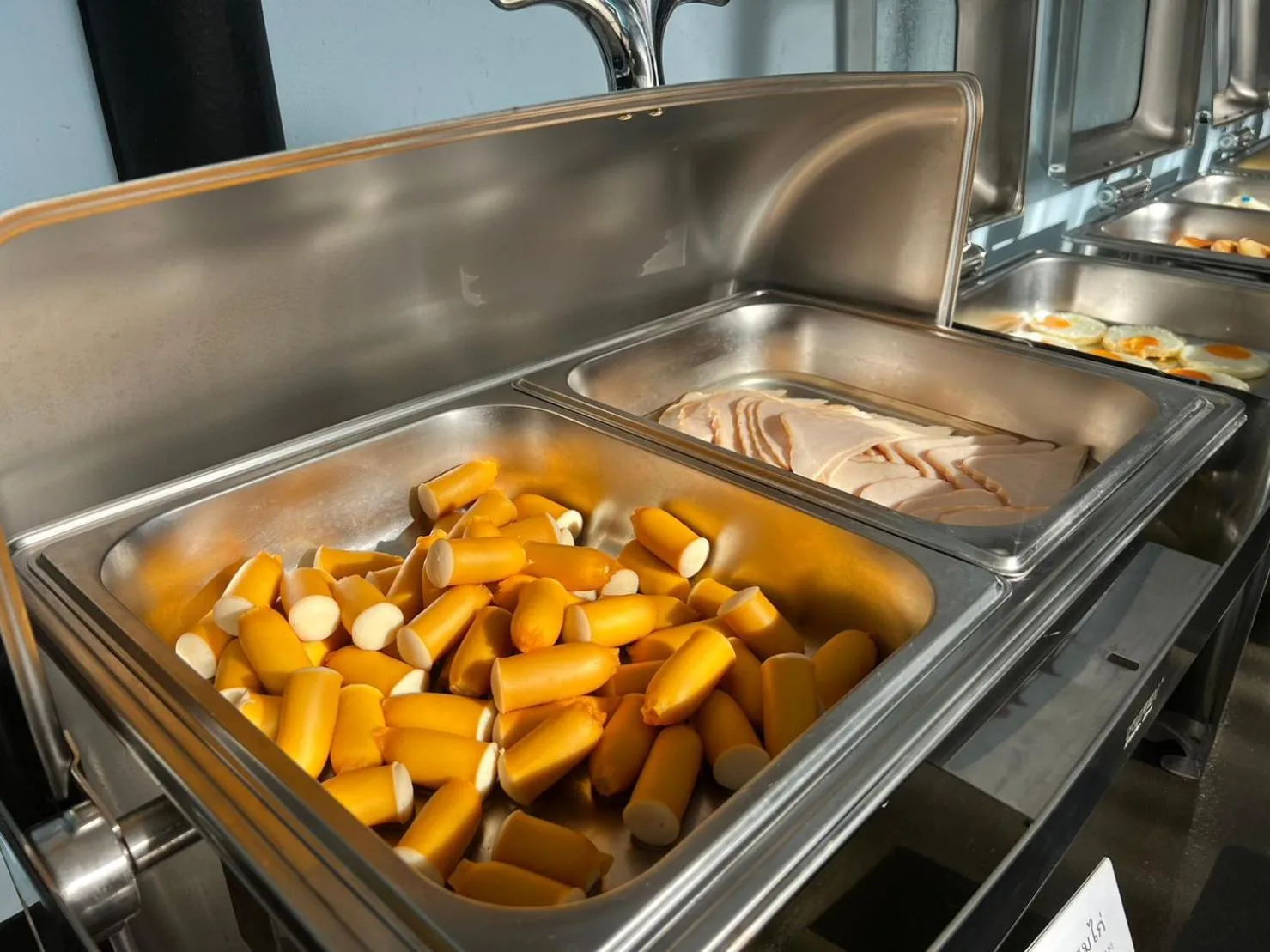 Buffet breakfast in Dong Talay Lipe Beach Resort