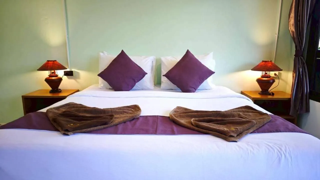 Bed in Dong Talay Lipe Beach Resort