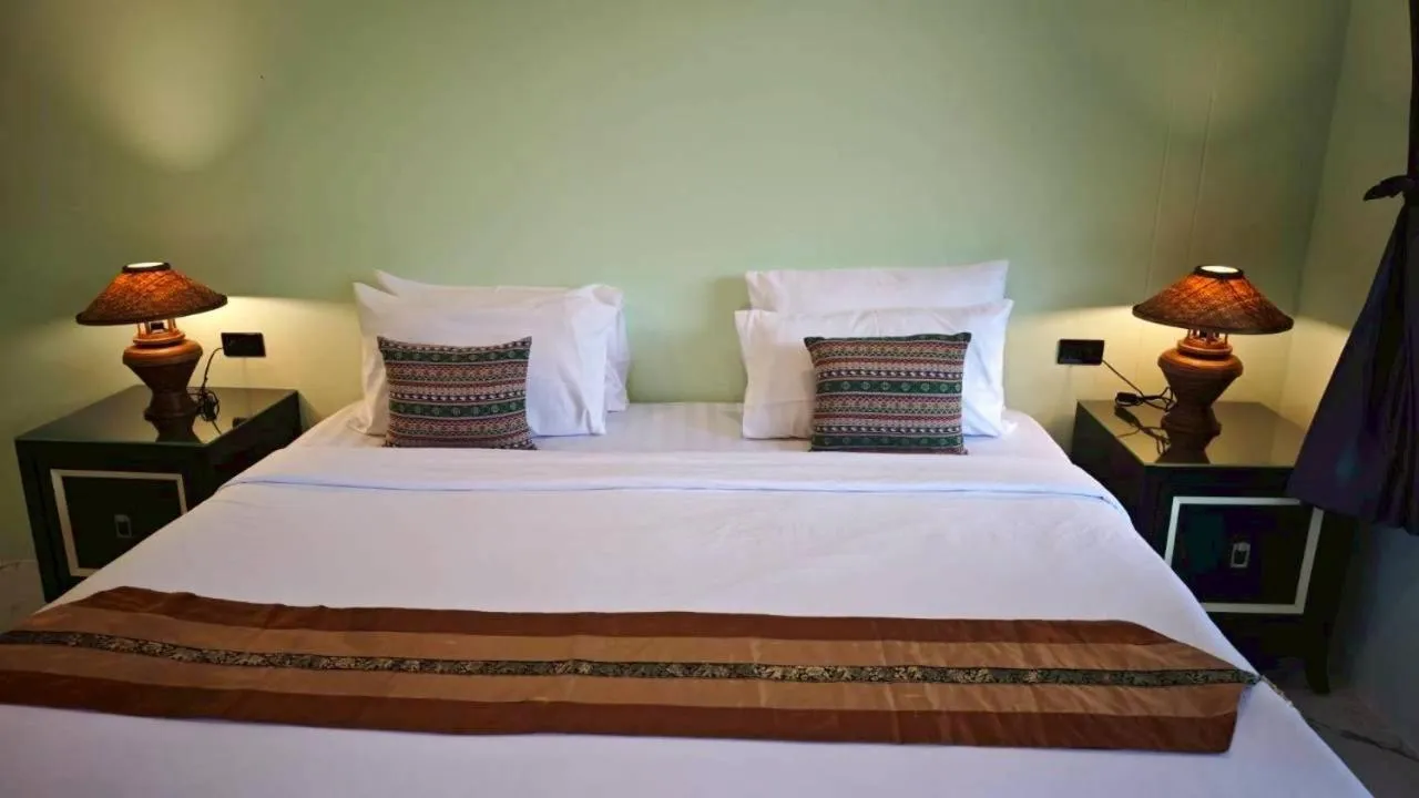 Bed in Dong Talay Lipe Beach Resort