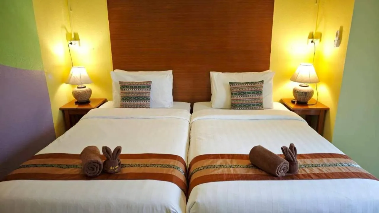 Bed in Dong Talay Lipe Beach Resort