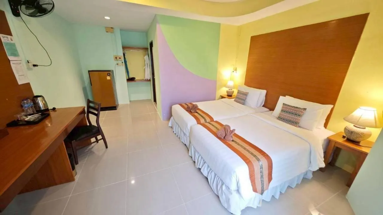 Bed in Dong Talay Lipe Beach Resort