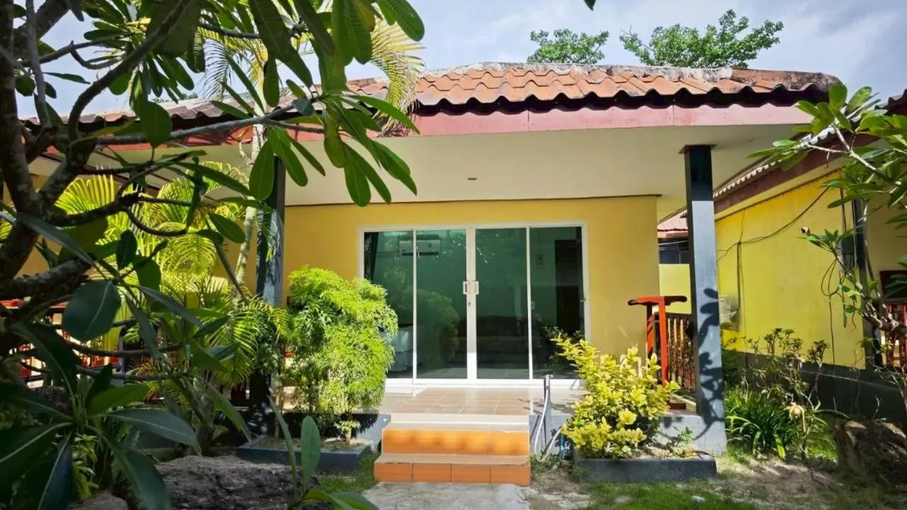 Dong Talay Lipe Beach Resort