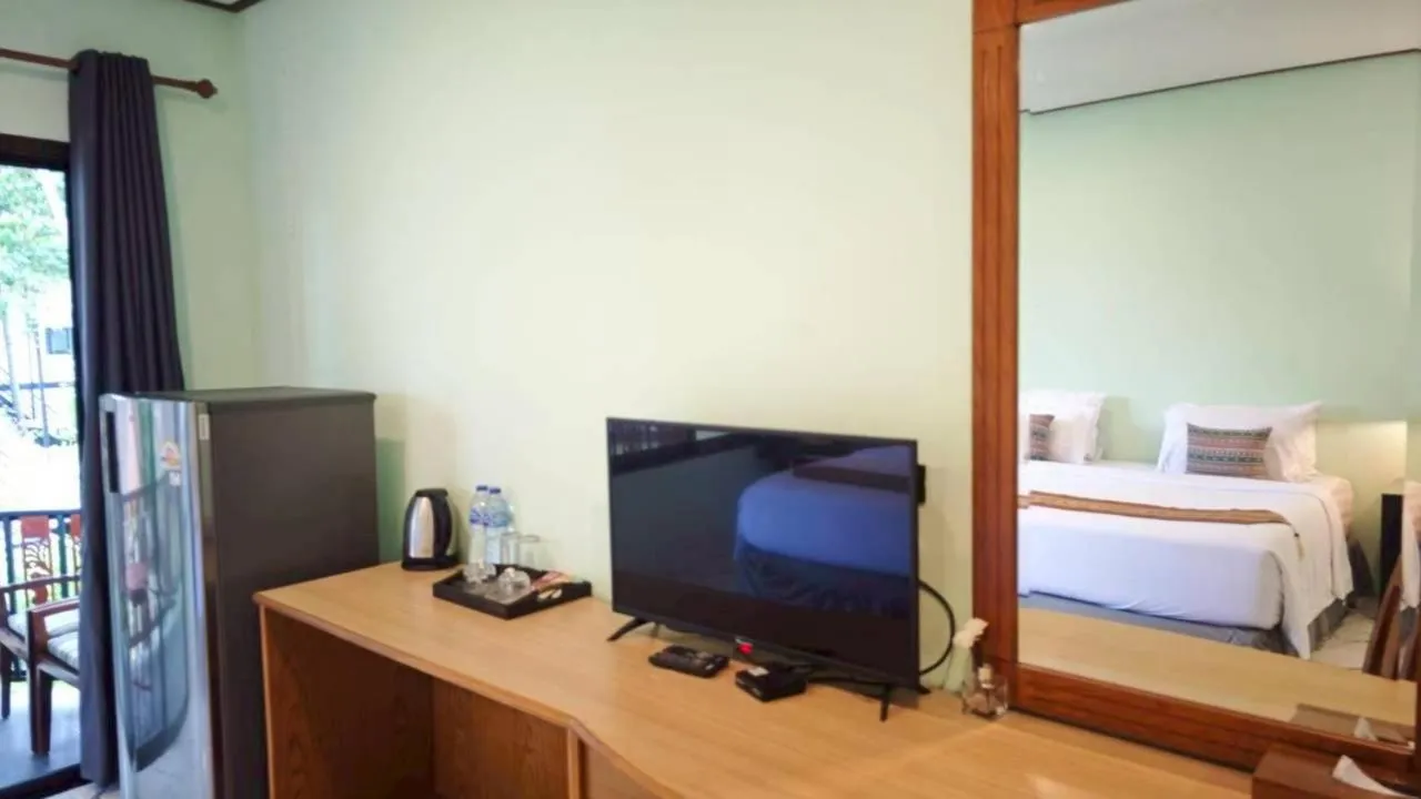 Bed in Dong Talay Lipe Beach Resort