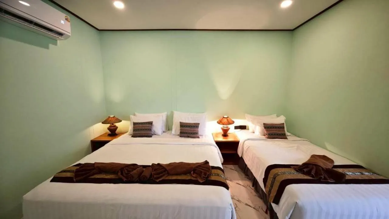 Bed in Dong Talay Lipe Beach Resort