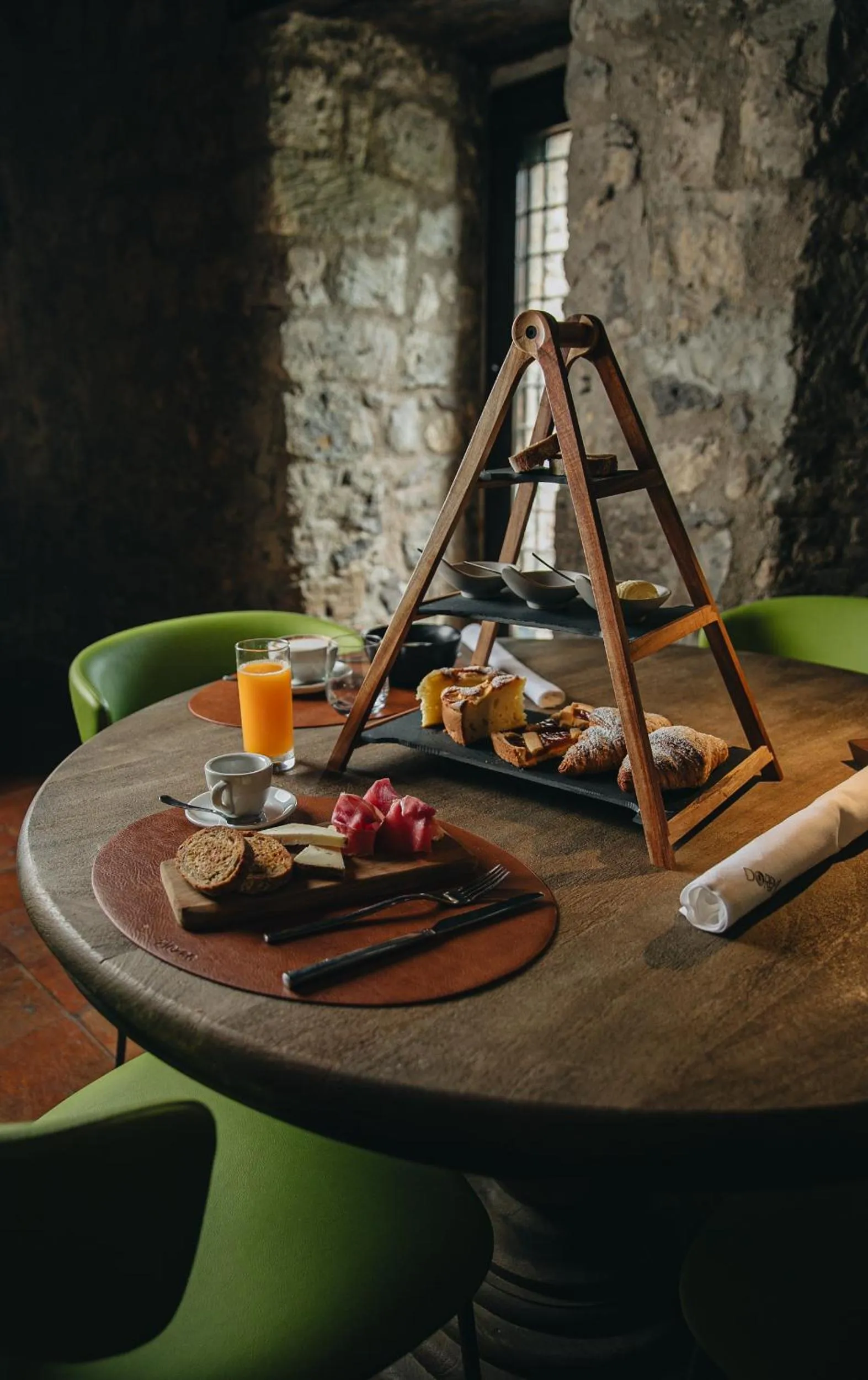 Breakfast in Castello di Limatola