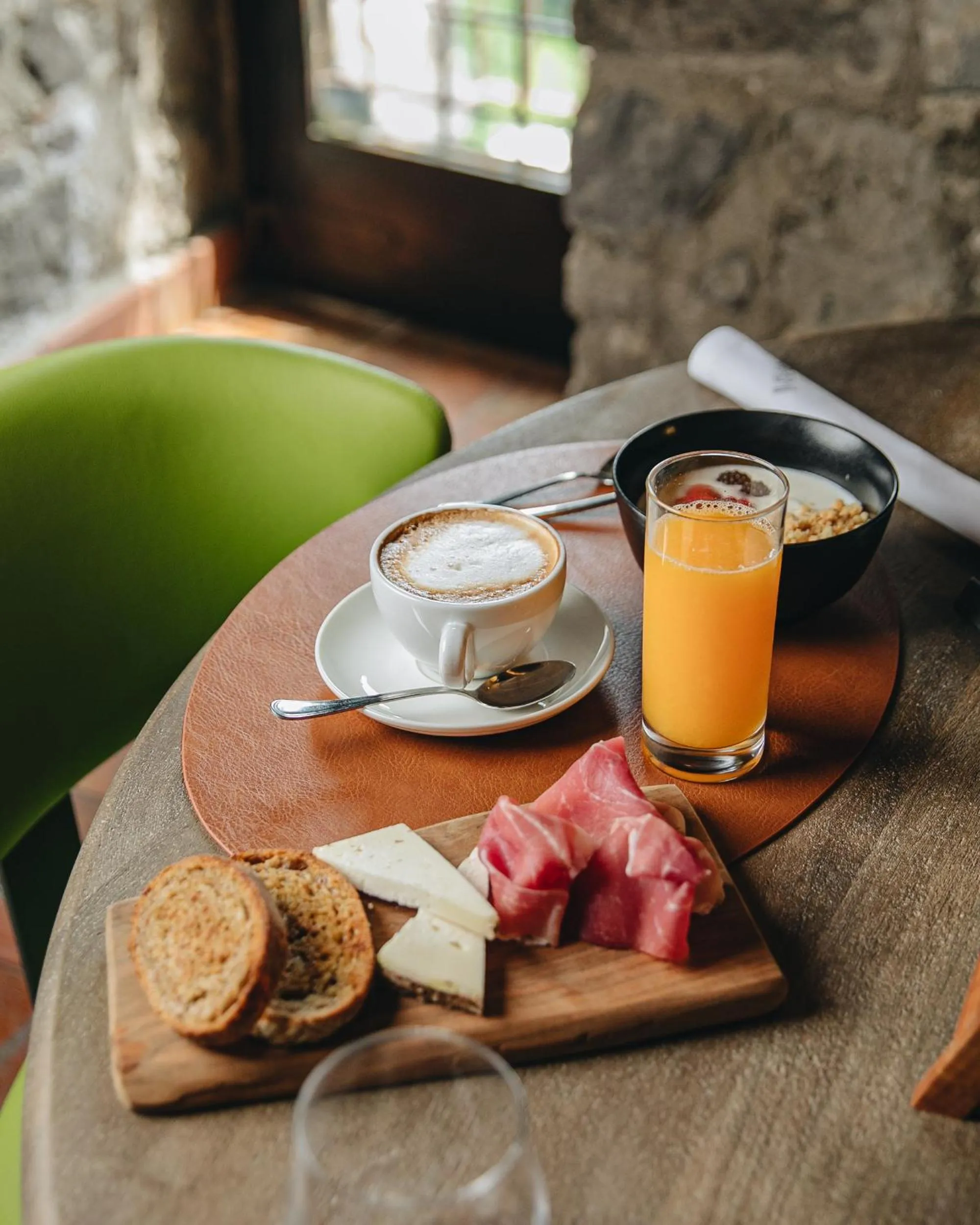 Breakfast in Castello di Limatola