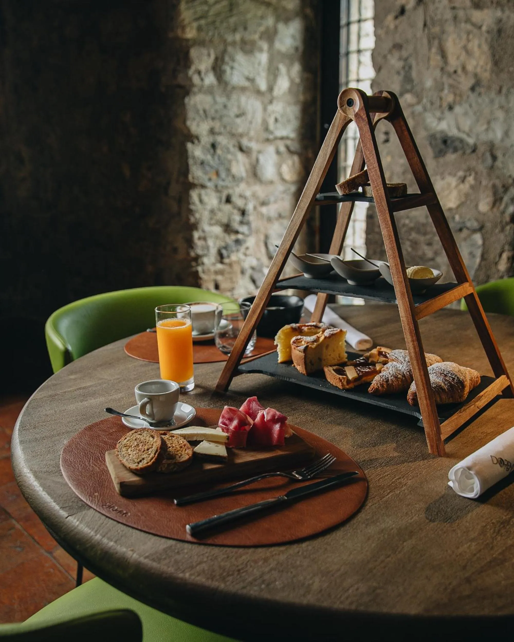 Breakfast in Castello di Limatola