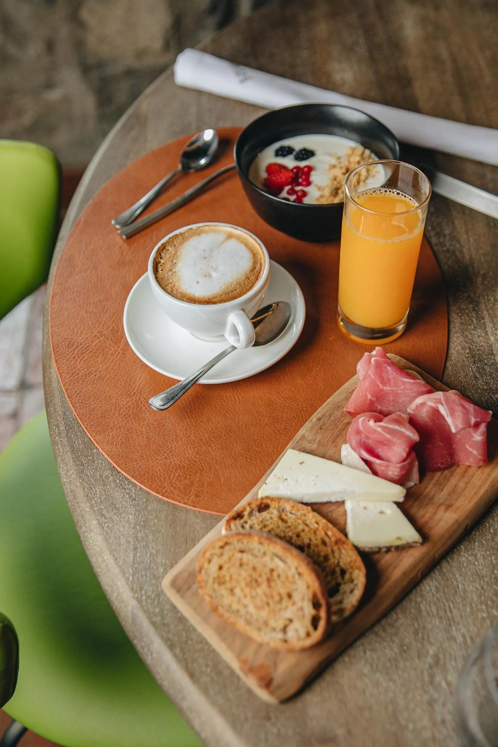 Breakfast in Castello di Limatola