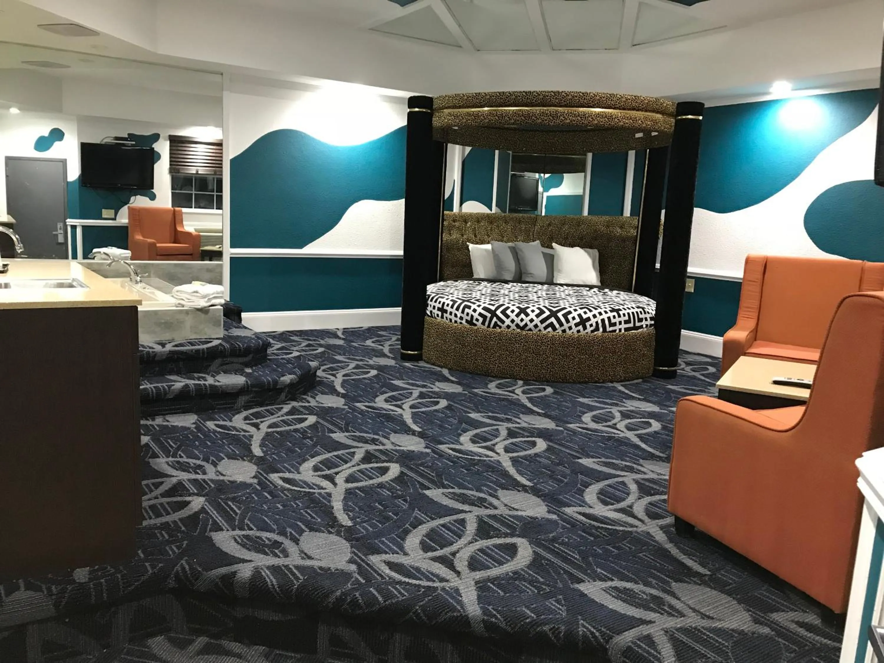 Bed in Inn of the Dove Cherry Hill - Philadelphia