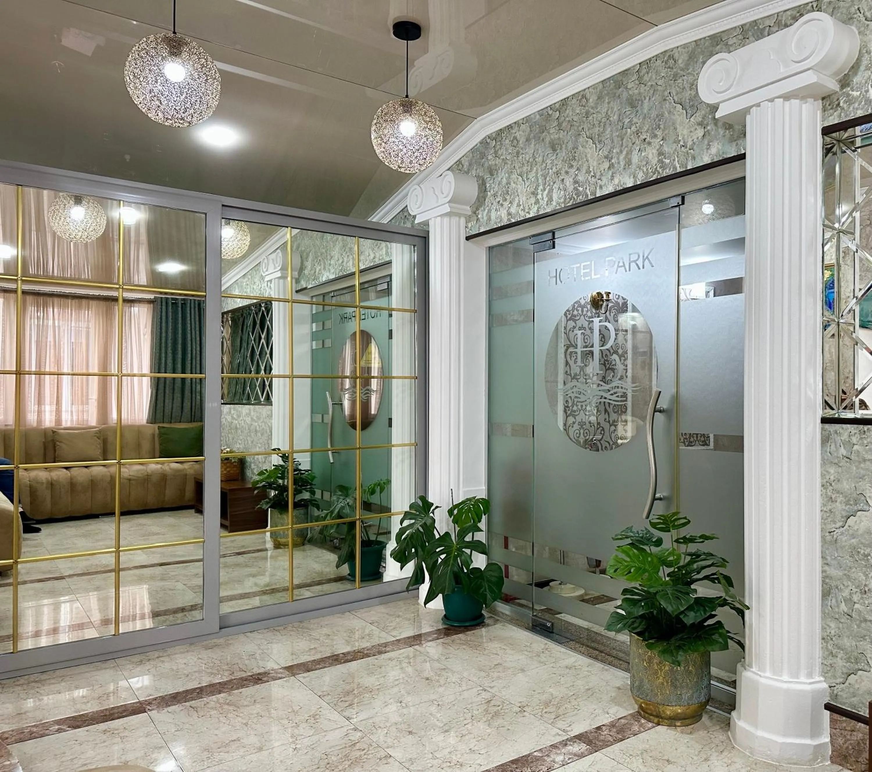 Seating area in Hotel Park